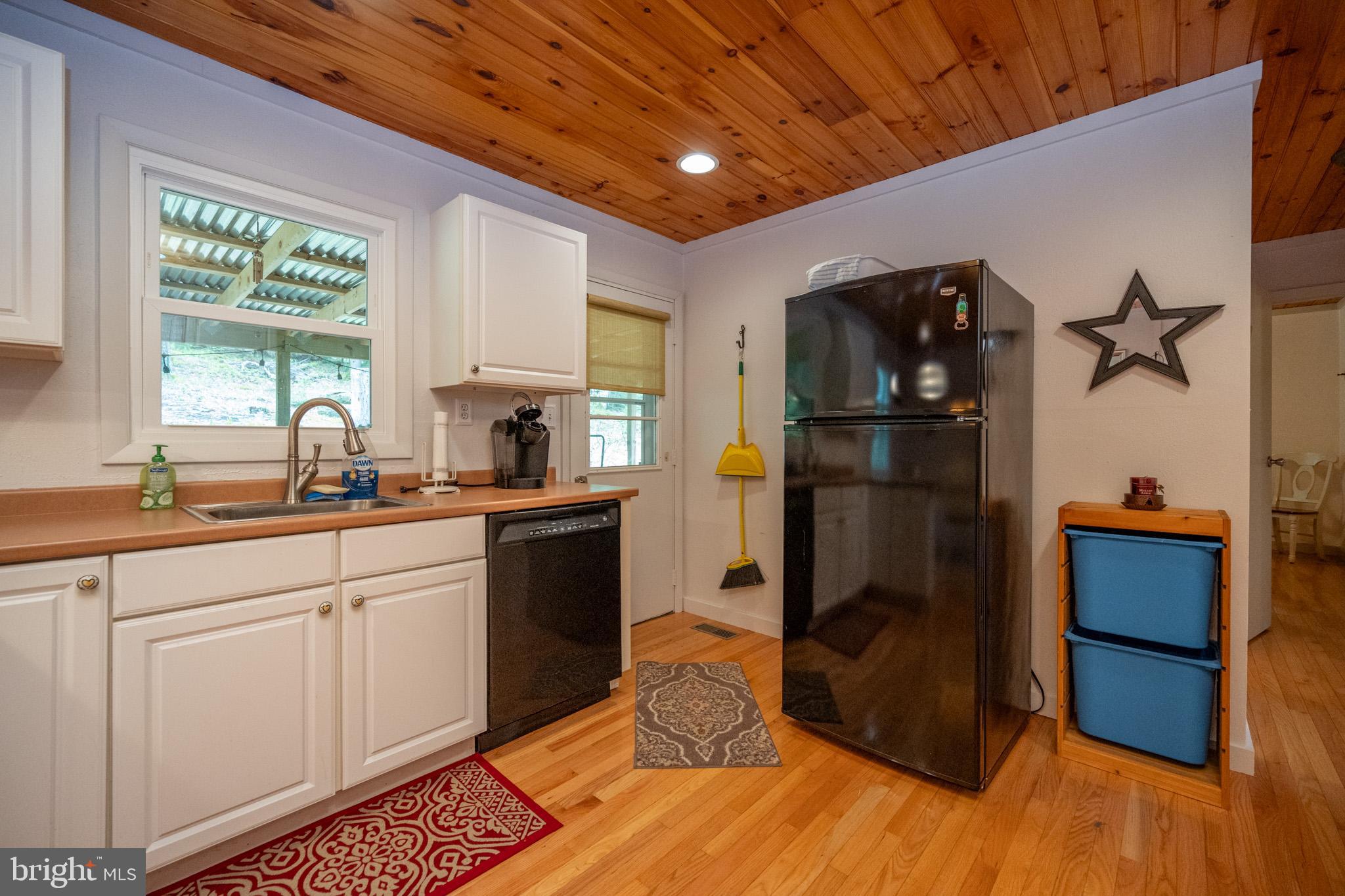 373 Hemlock Meadow Dr