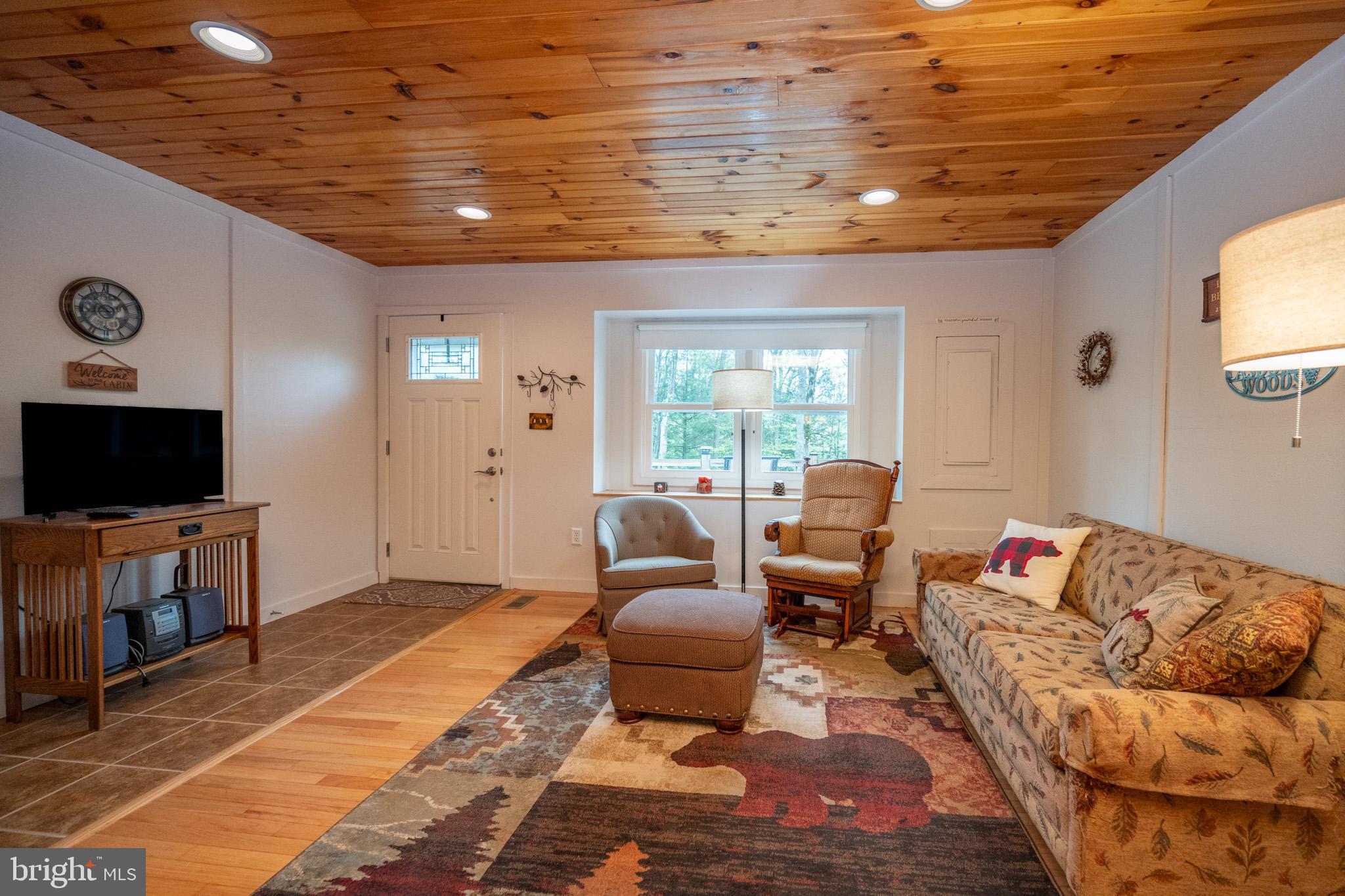 373 Hemlock Meadow Dr