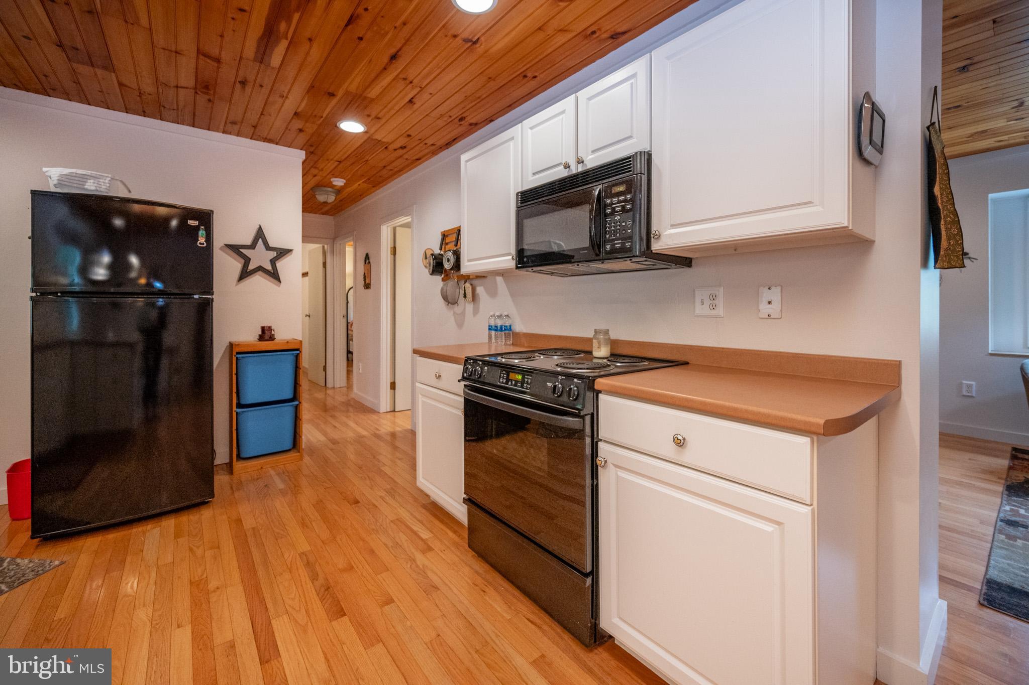 373 Hemlock Meadow Dr