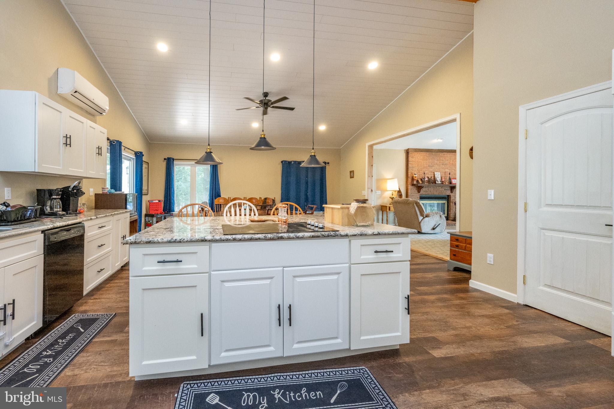 208 Upper Penn Point Dr