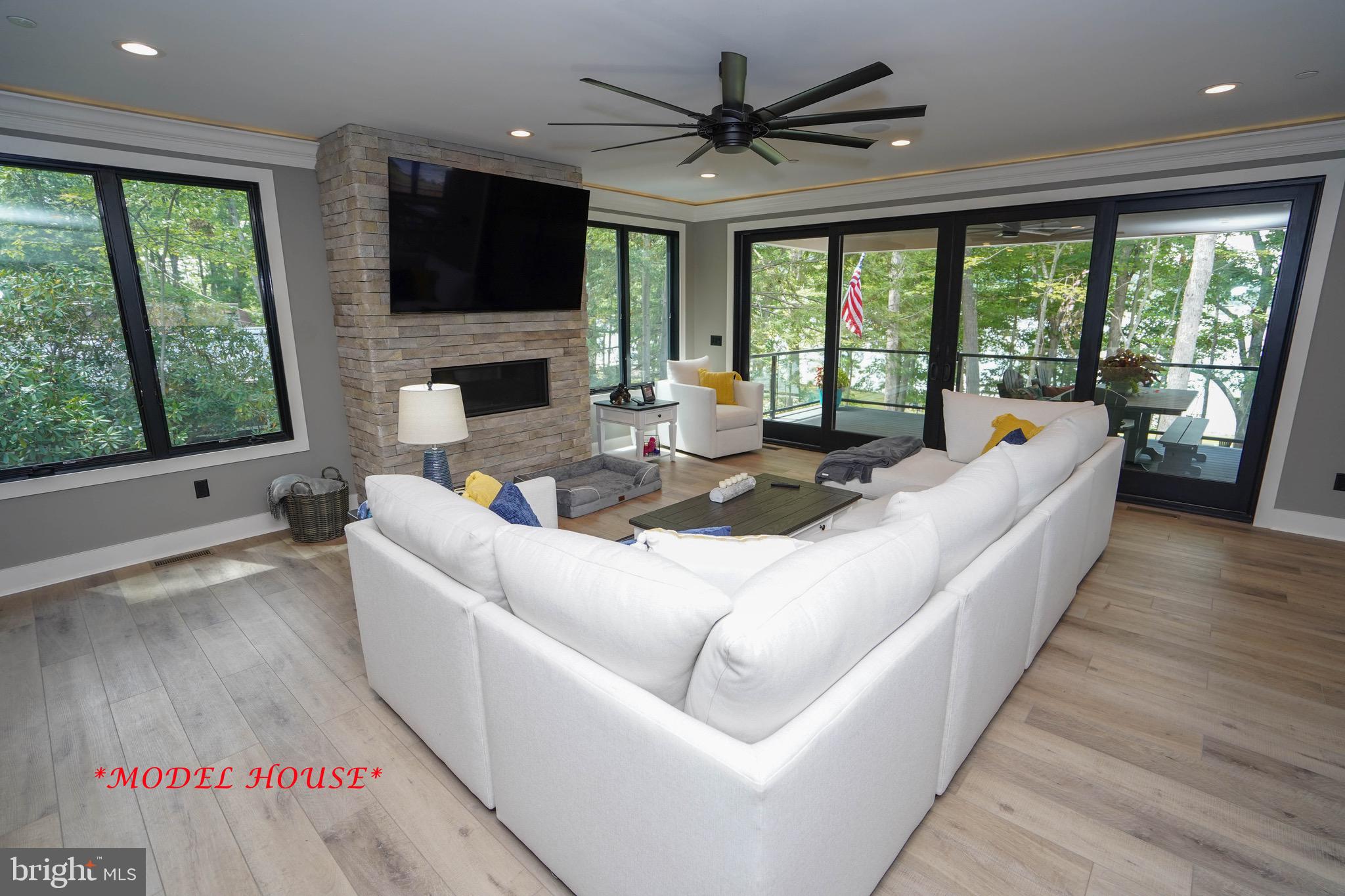 849 Glendale Rd