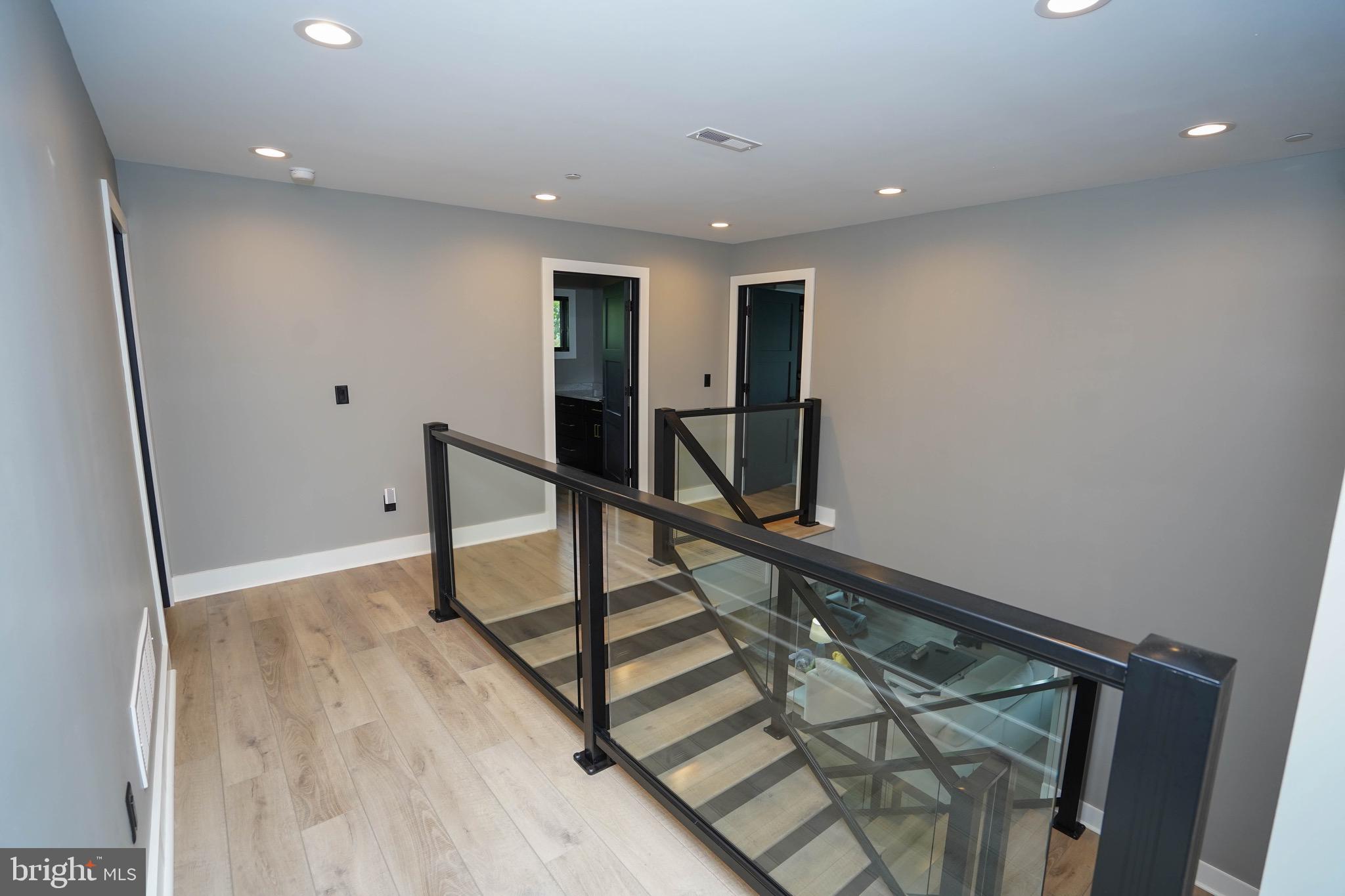 849 Glendale Rd