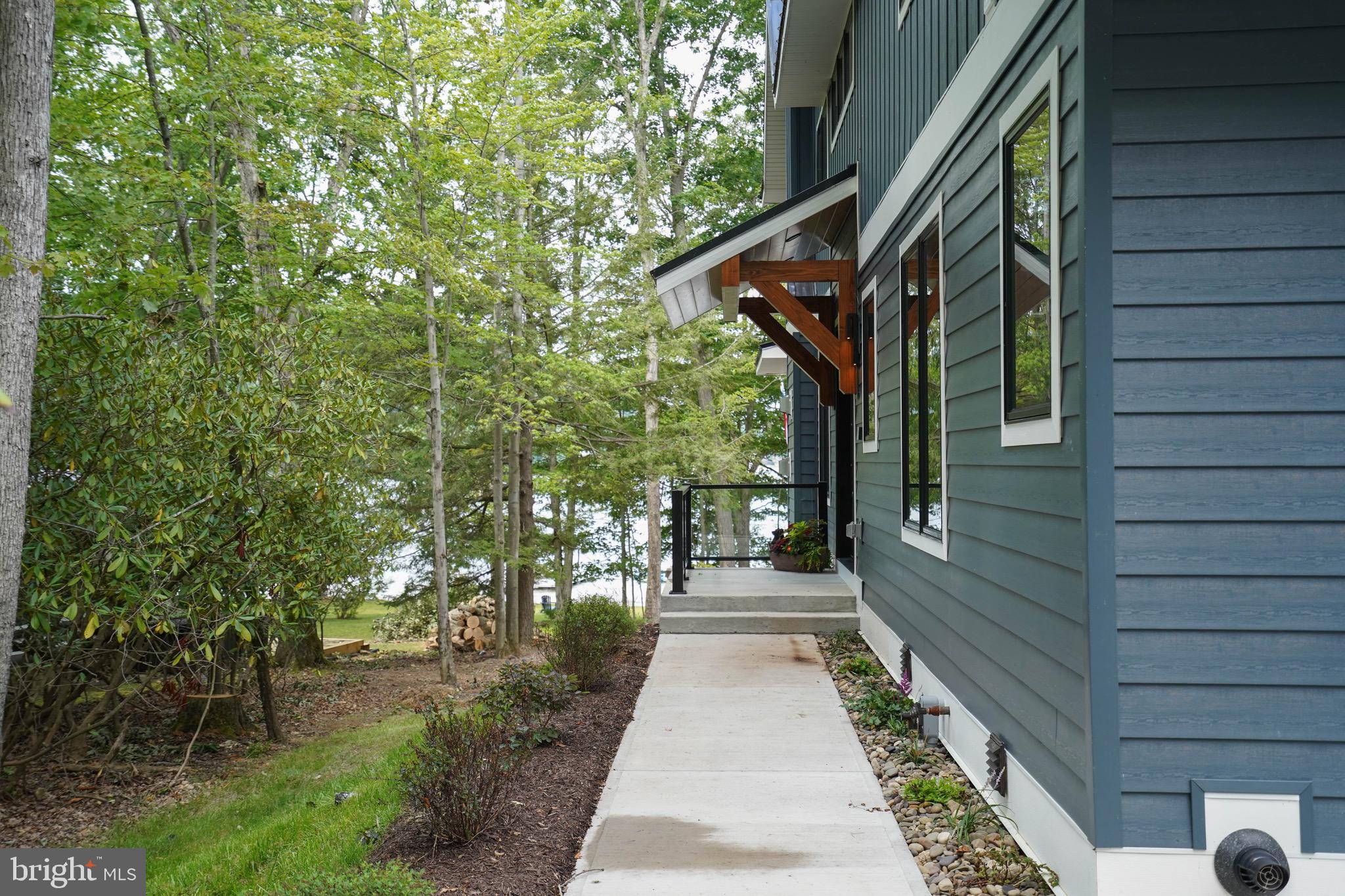 849 Glendale Rd
