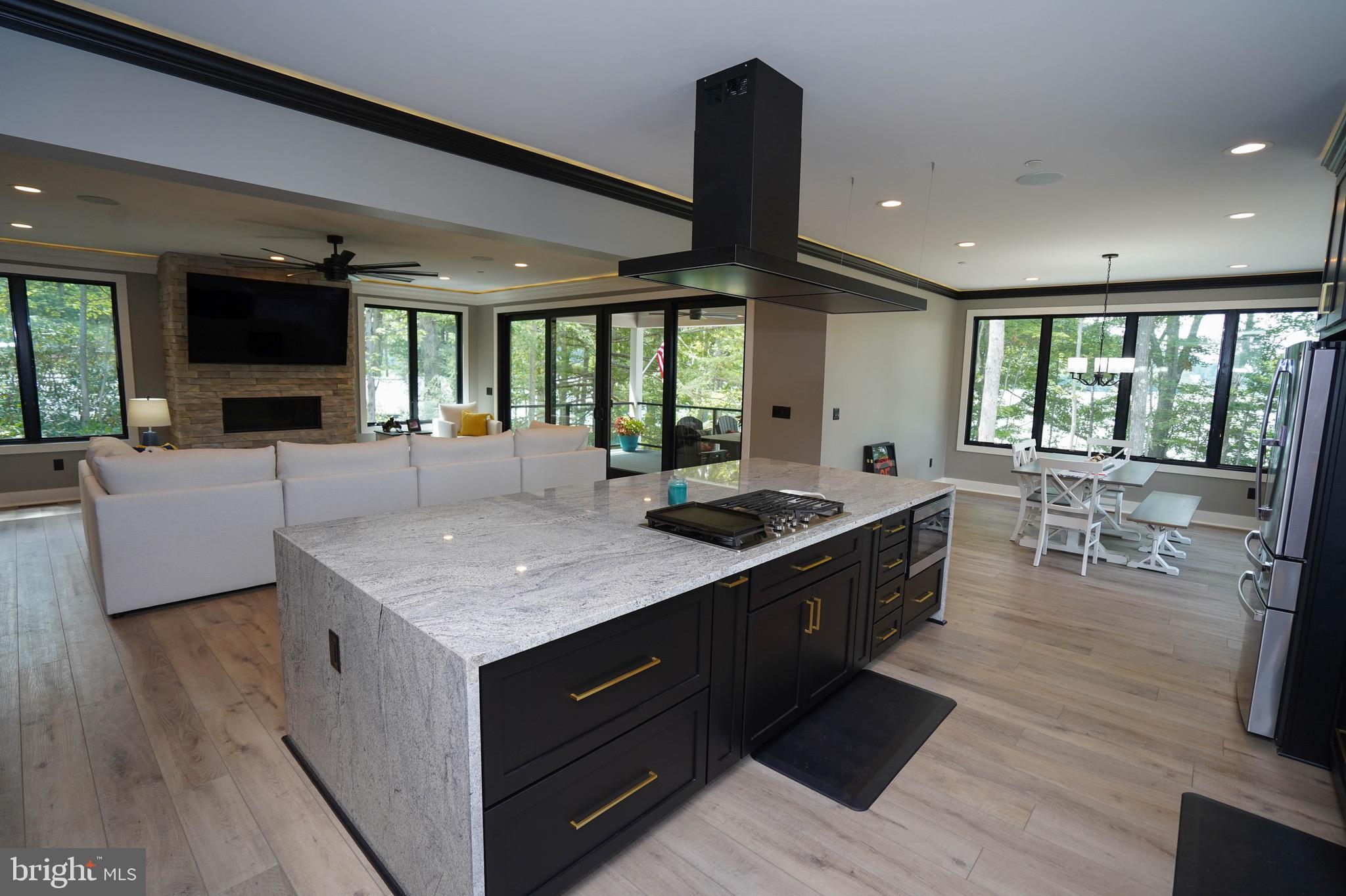 849 Glendale Rd
