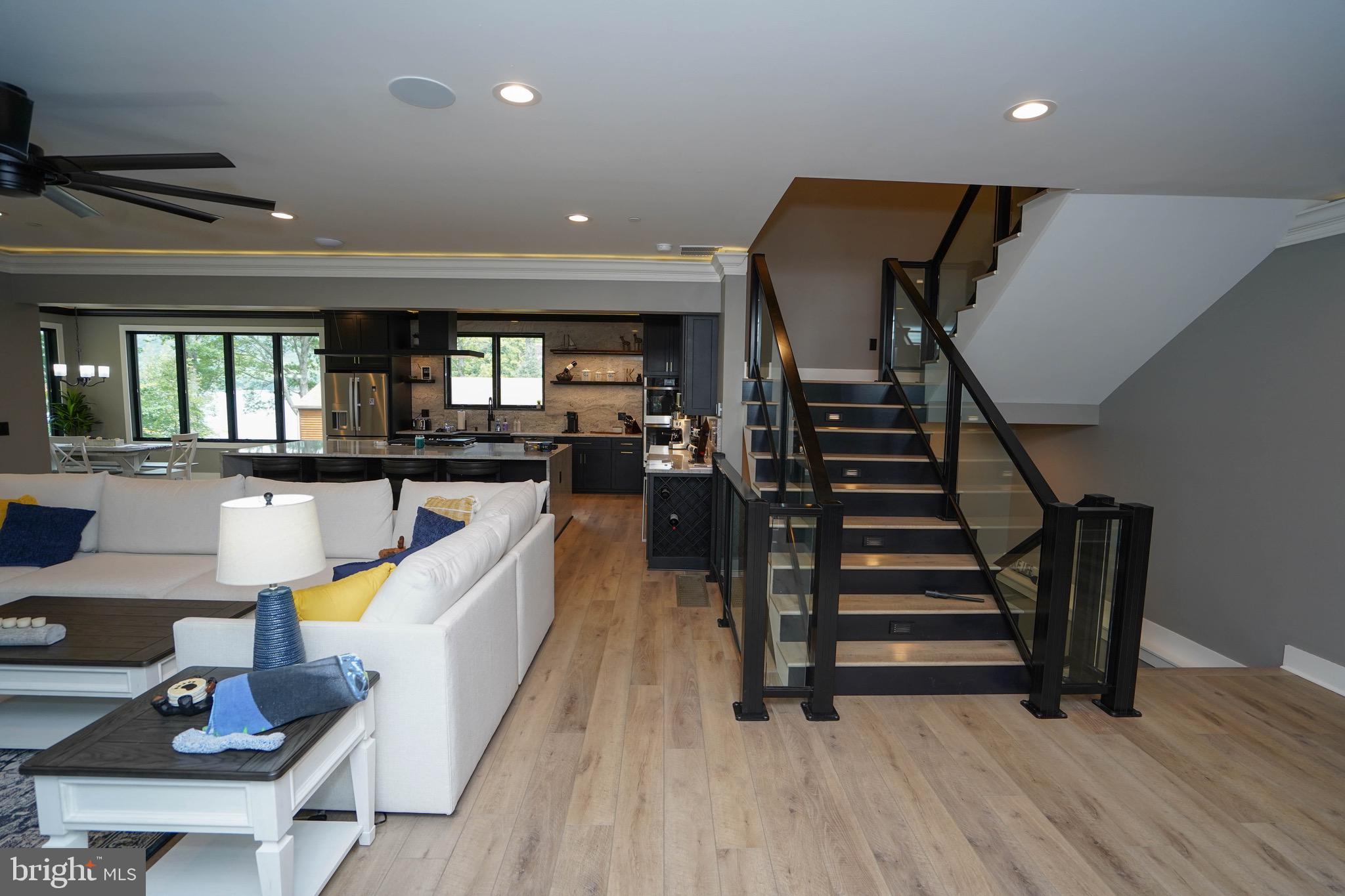 849 Glendale Rd