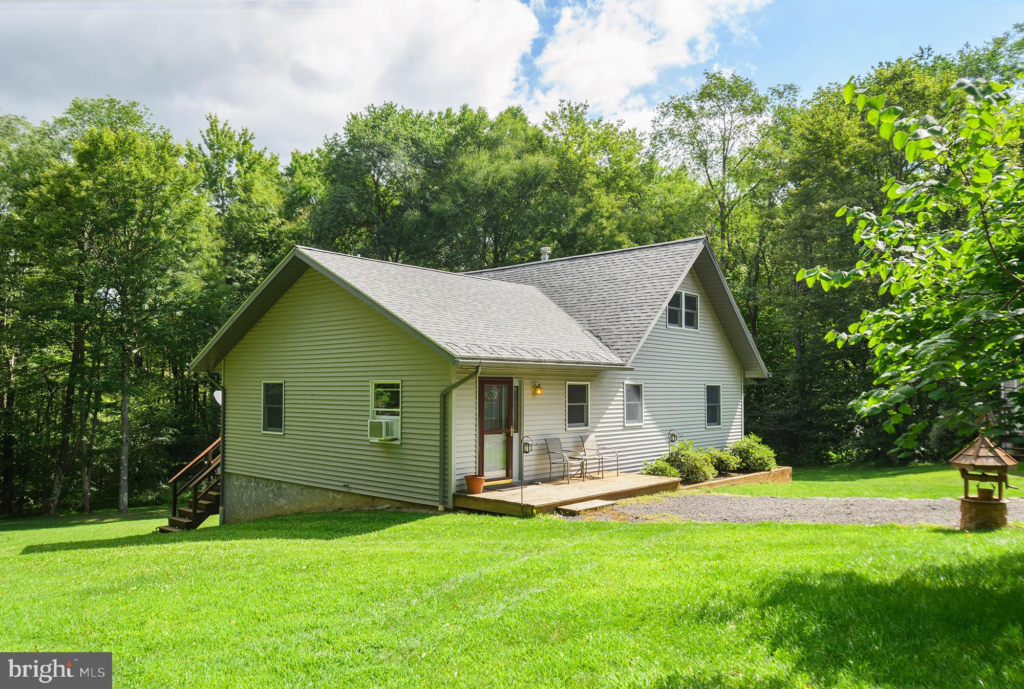 286 Hillcrest Dr