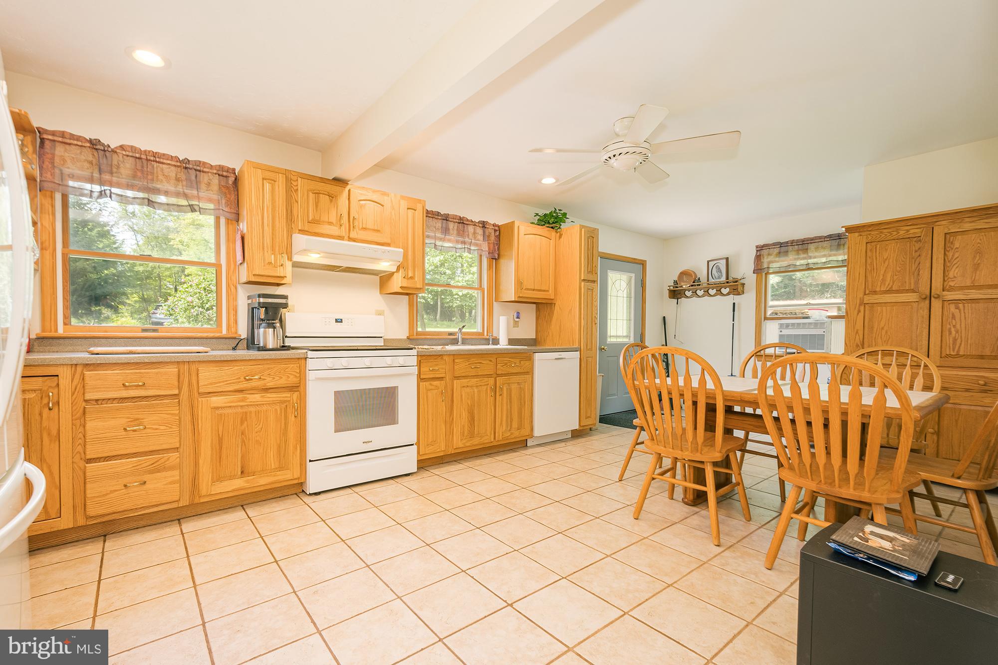 286 Hillcrest Dr