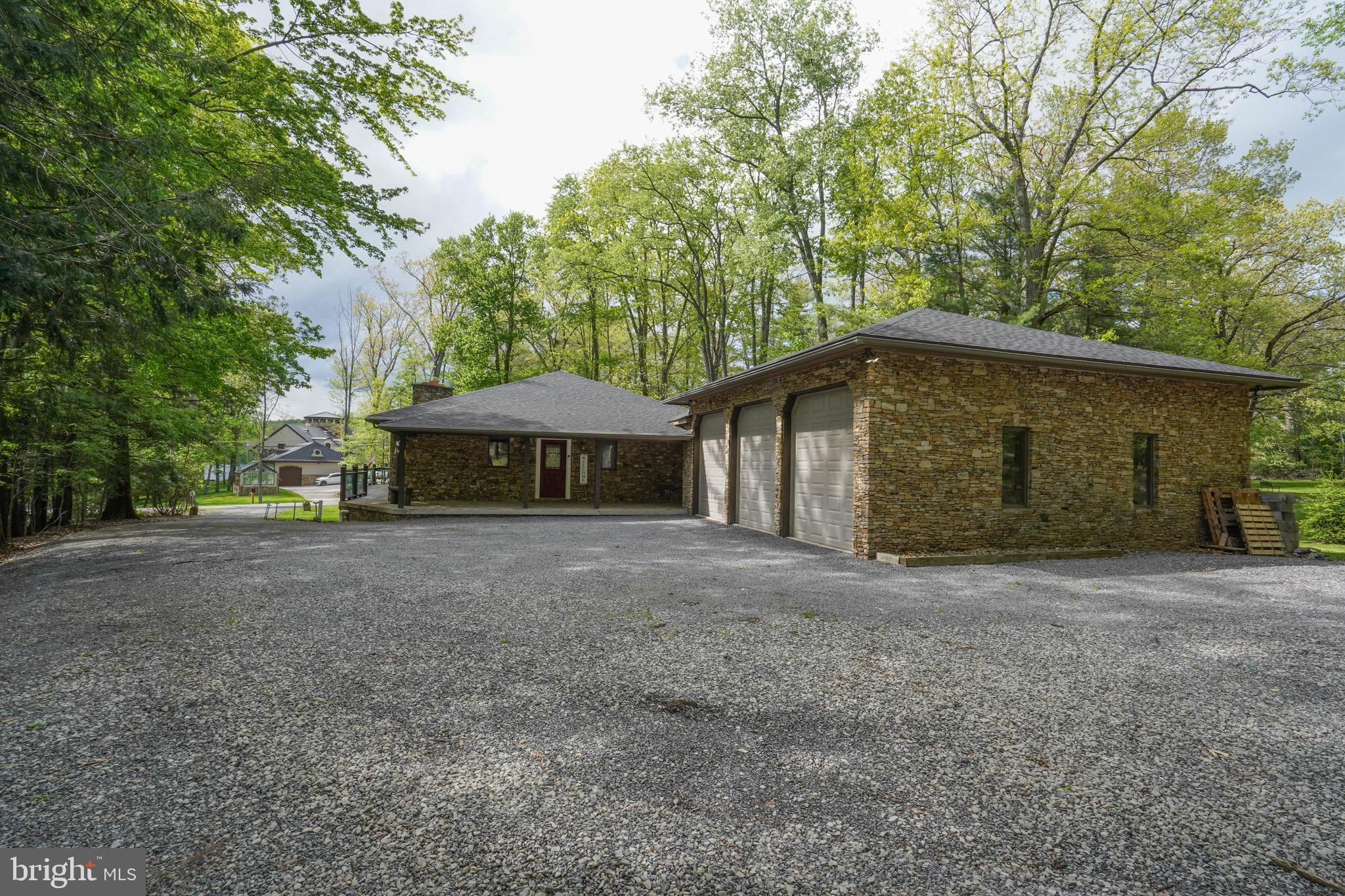 639 Beckmans Peninsula Rd