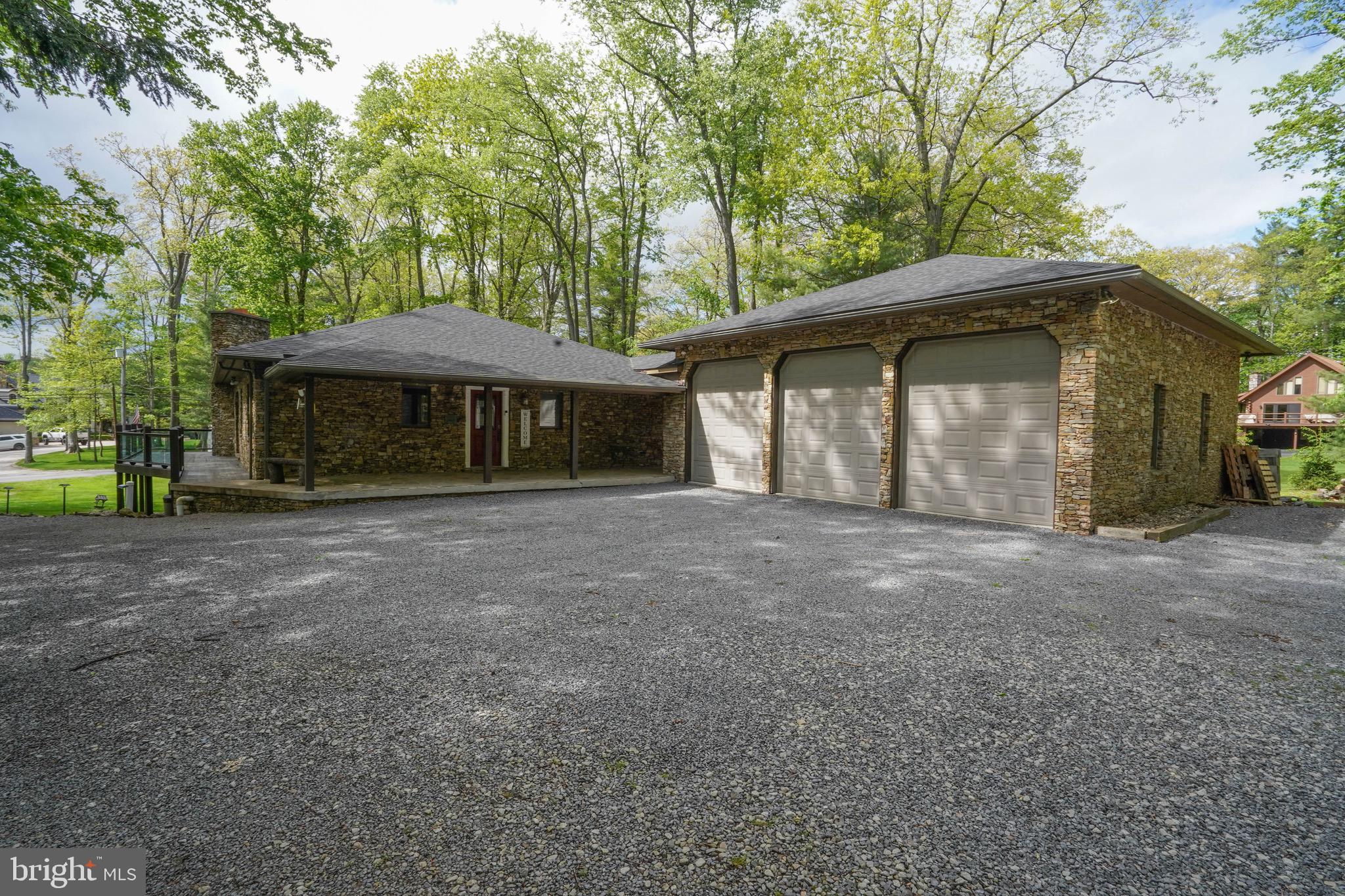 639 Beckmans Peninsula Rd