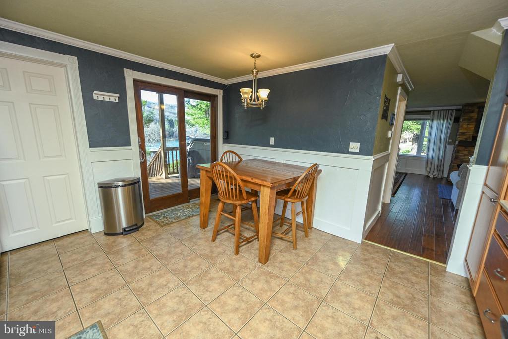 887 Deep Creek Dr #7