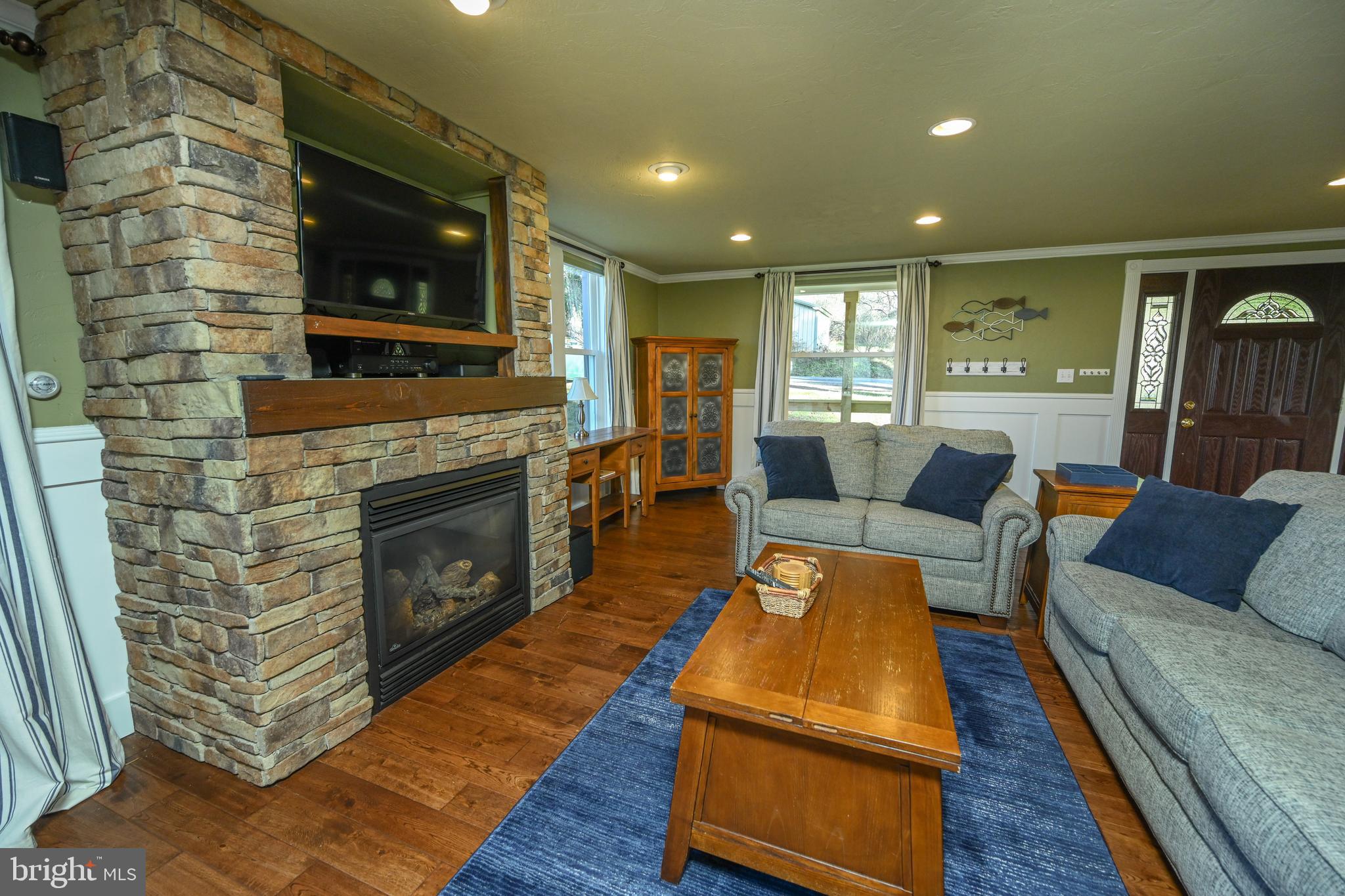 887 Deep Creek Dr #7