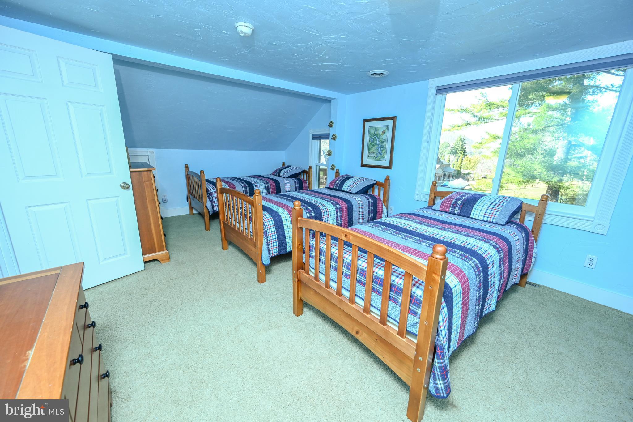 887 Deep Creek Dr #7