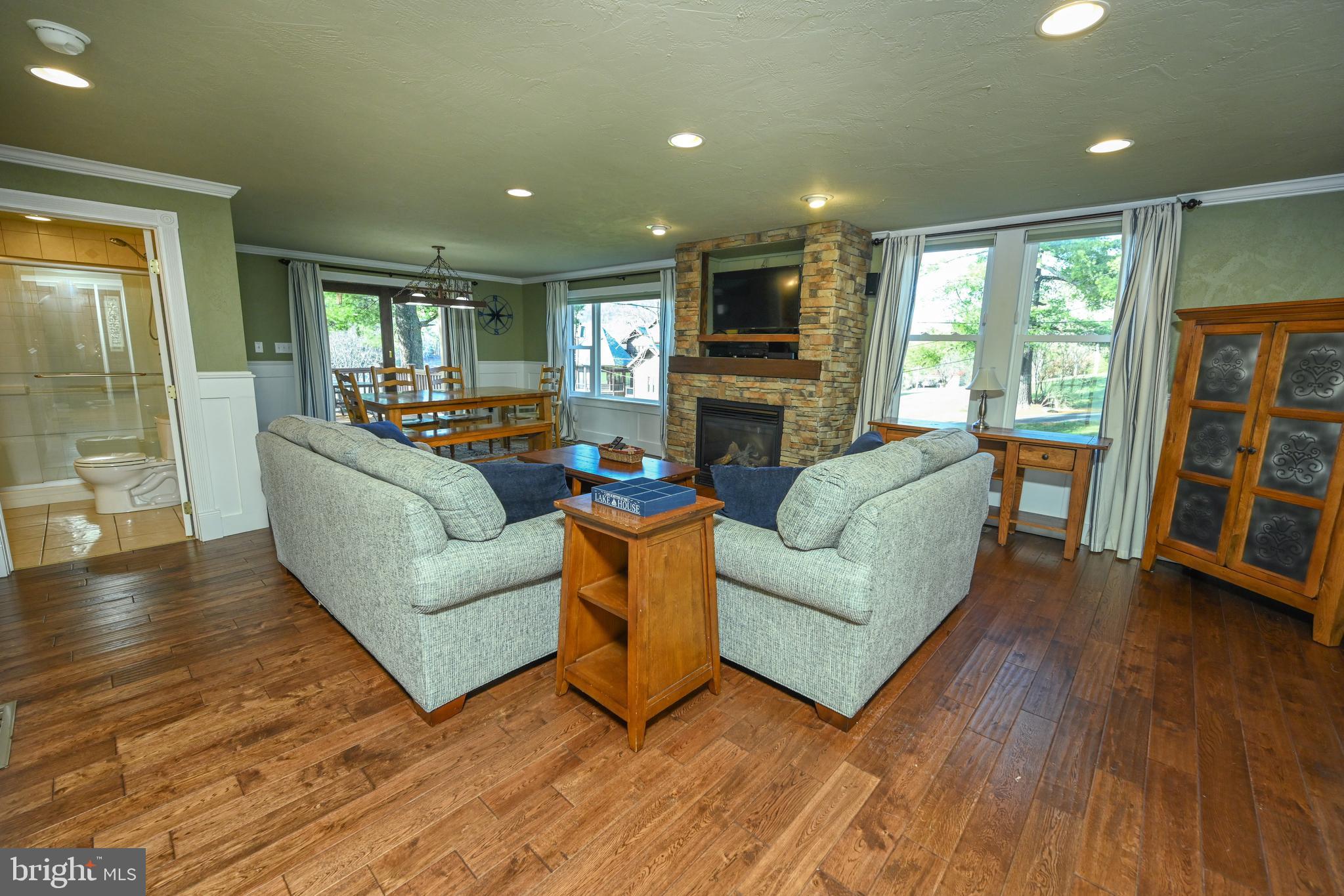 887 Deep Creek Dr #7