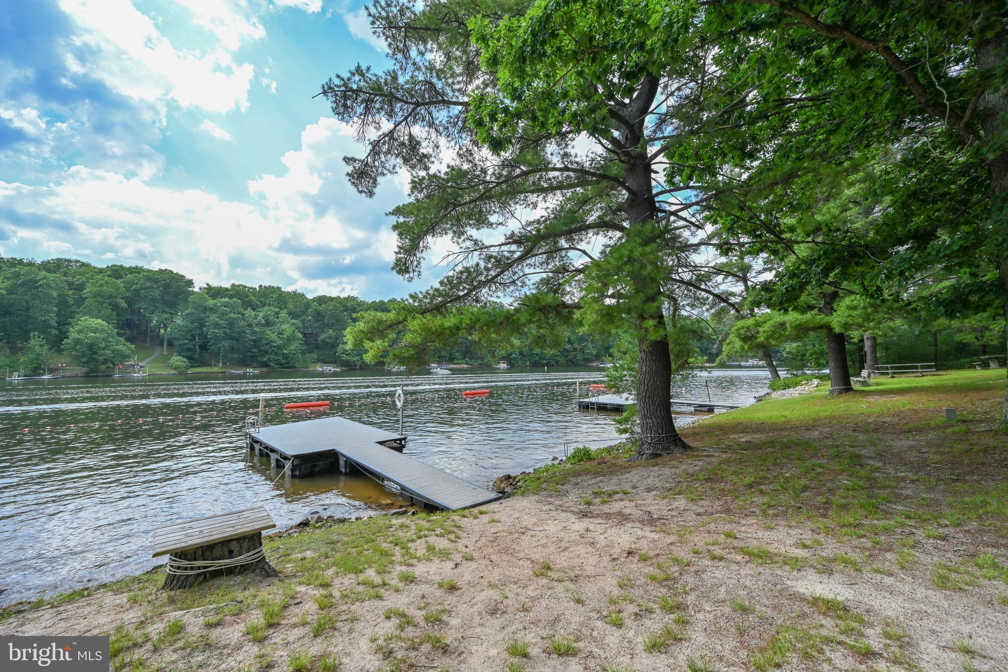 84 Lodge Cir