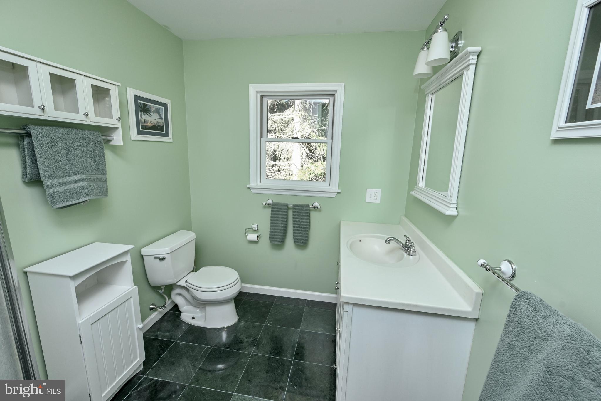 84 Lodge Cir