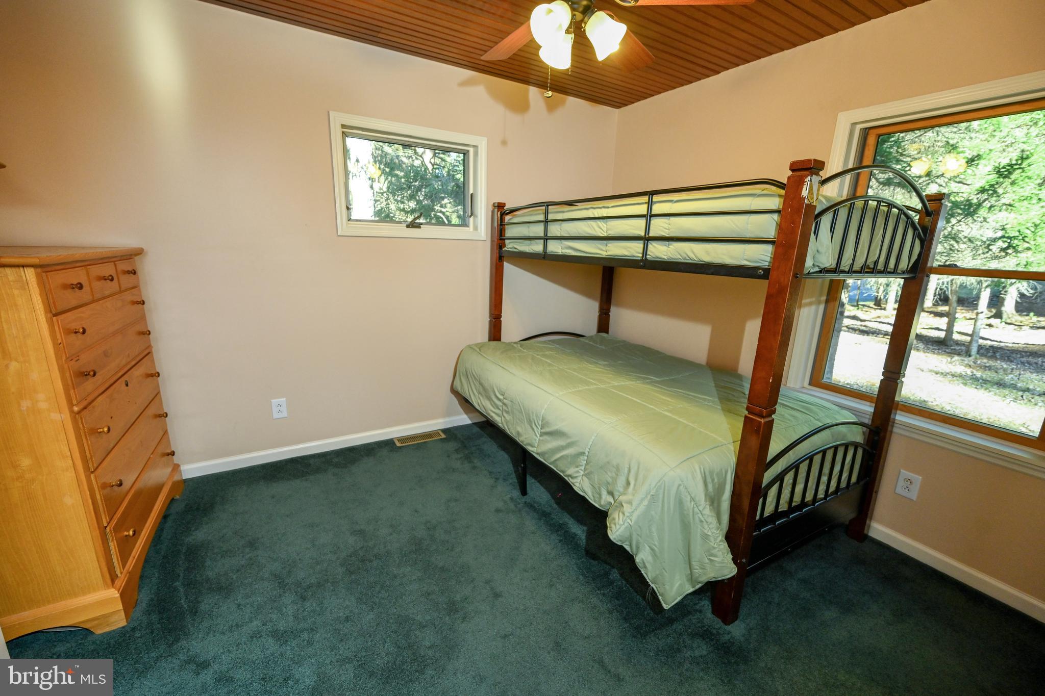 84 Lodge Cir