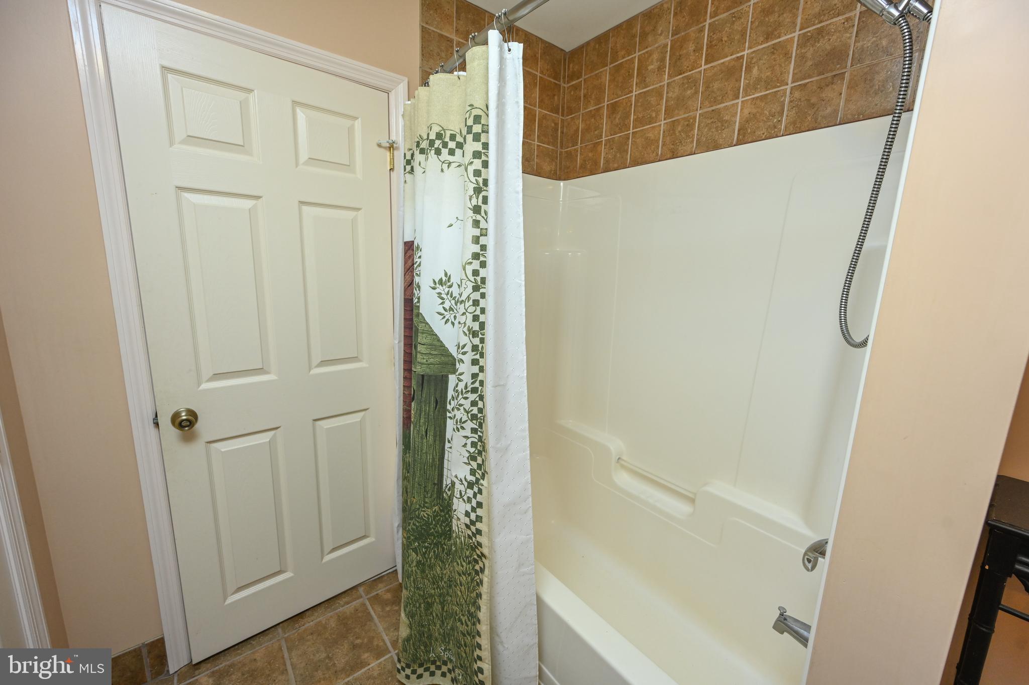84 Lodge Cir