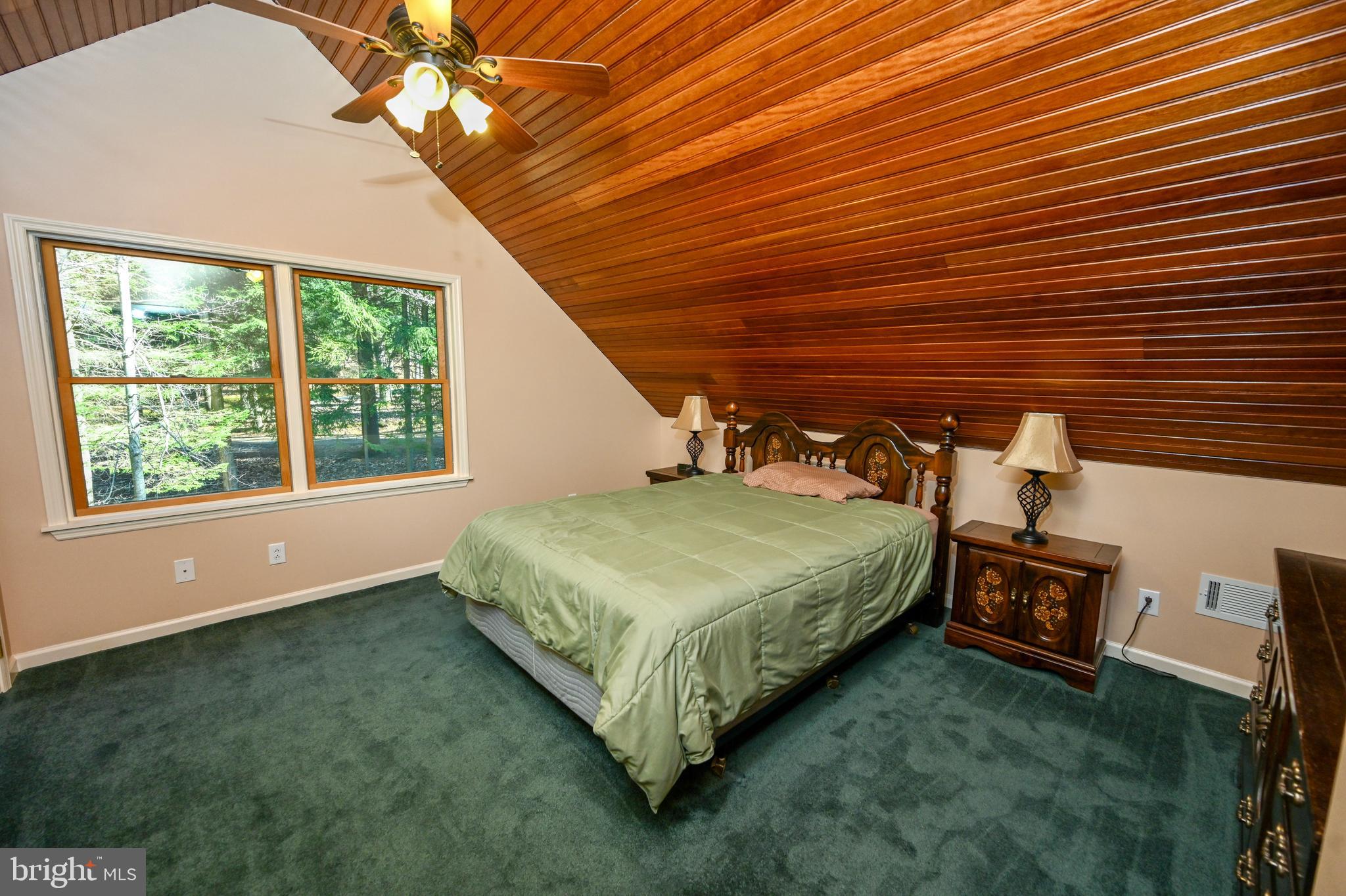 84 Lodge Cir
