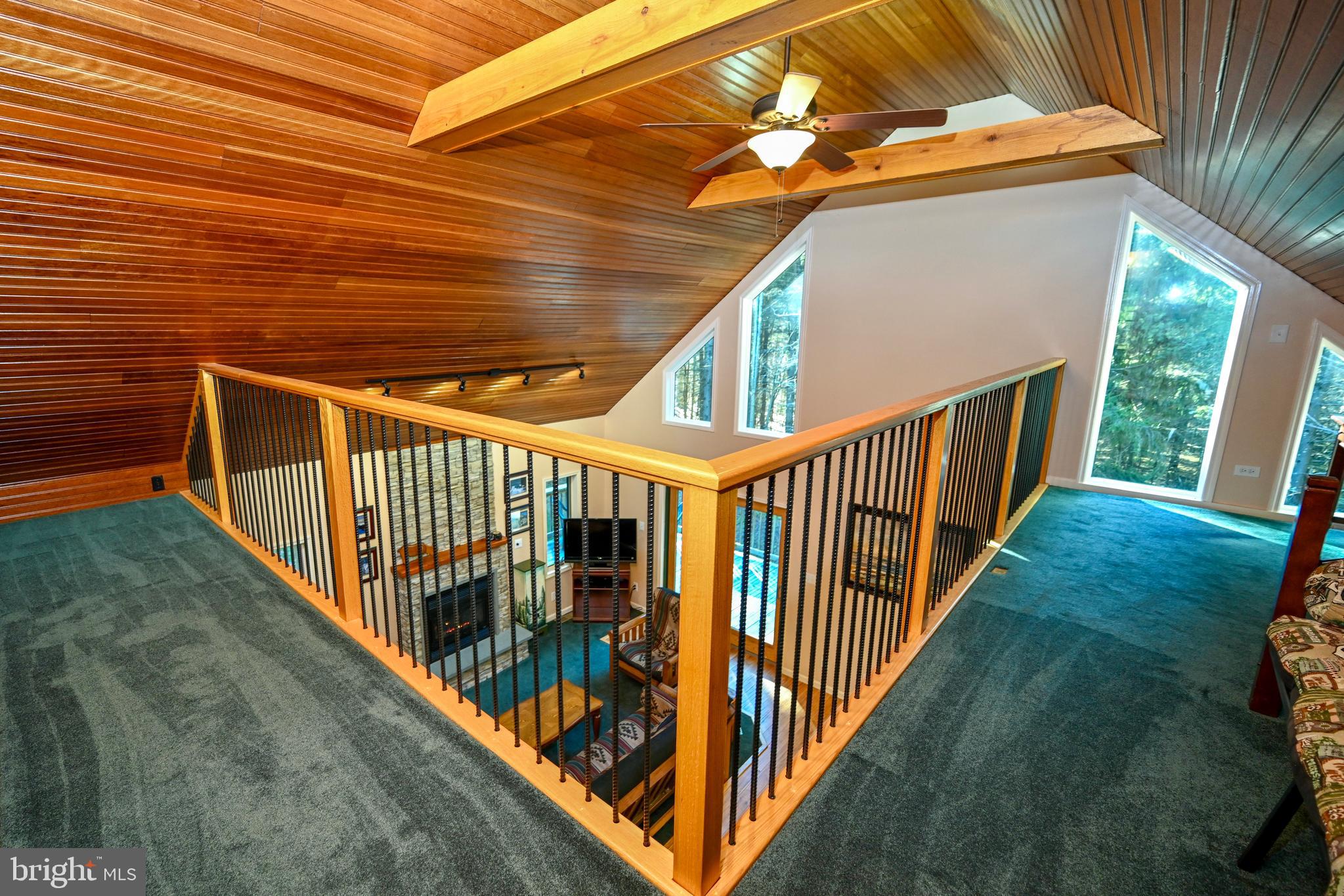 84 Lodge Cir