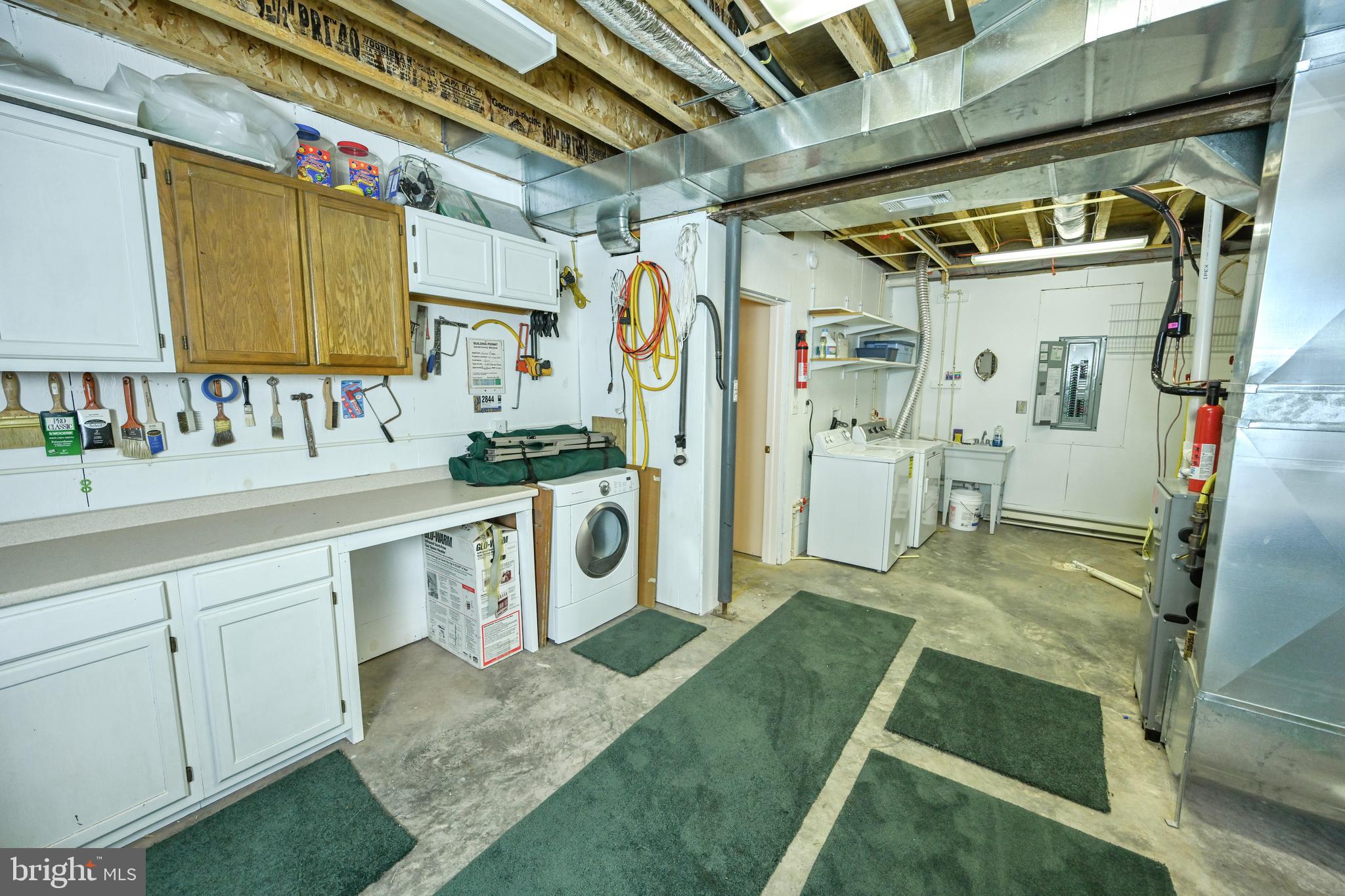 84 Lodge Cir