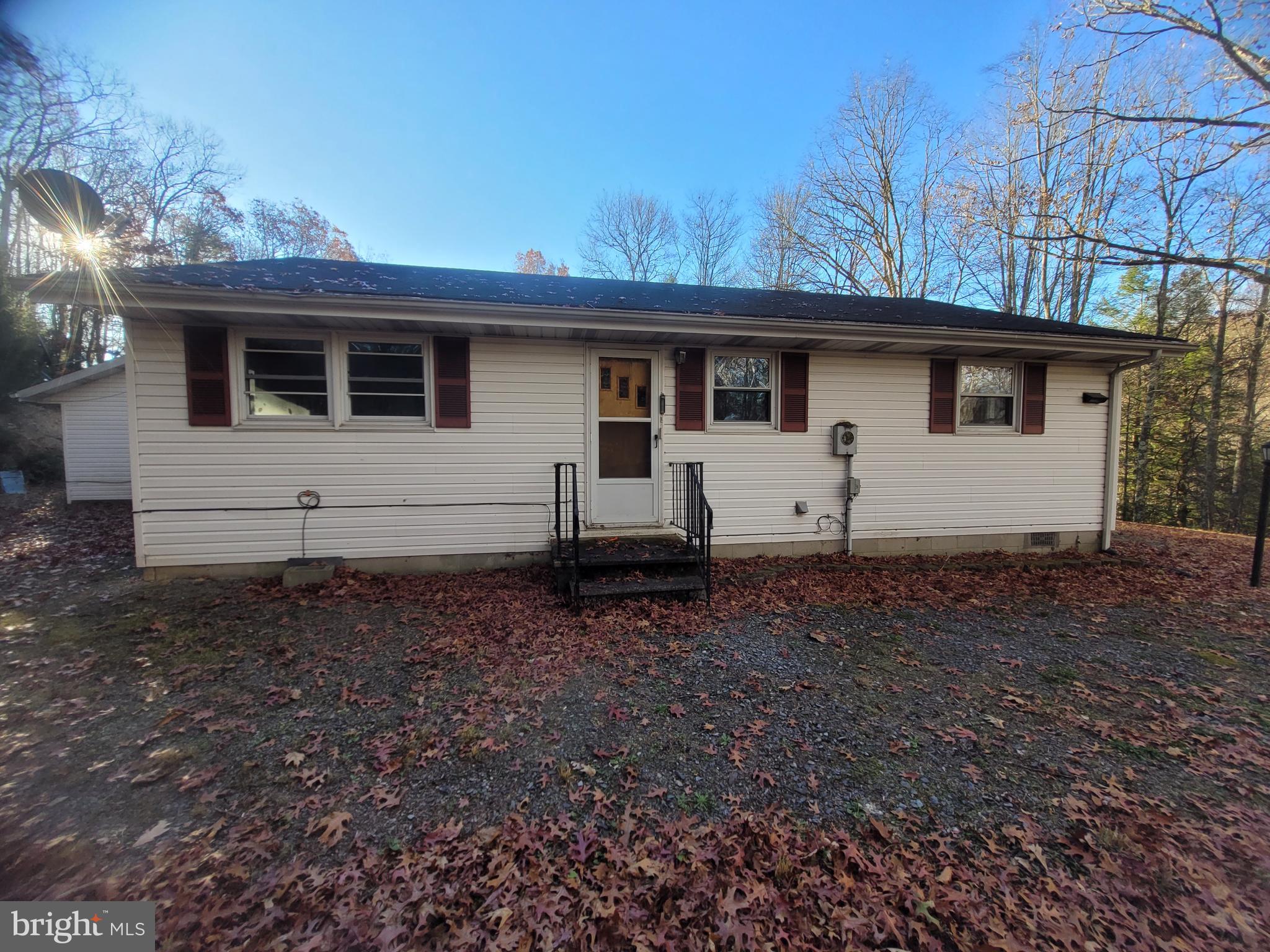 405 Sunnyside Rd