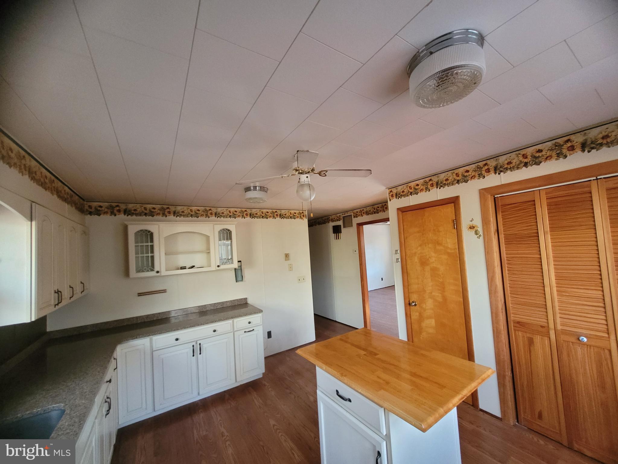 405 Sunnyside Rd