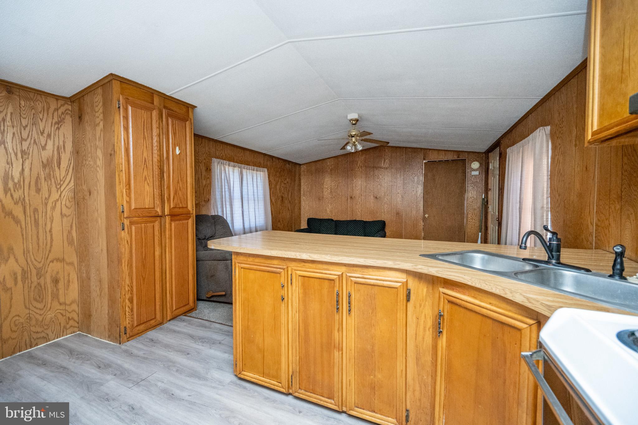 10 Peach Tree Ln