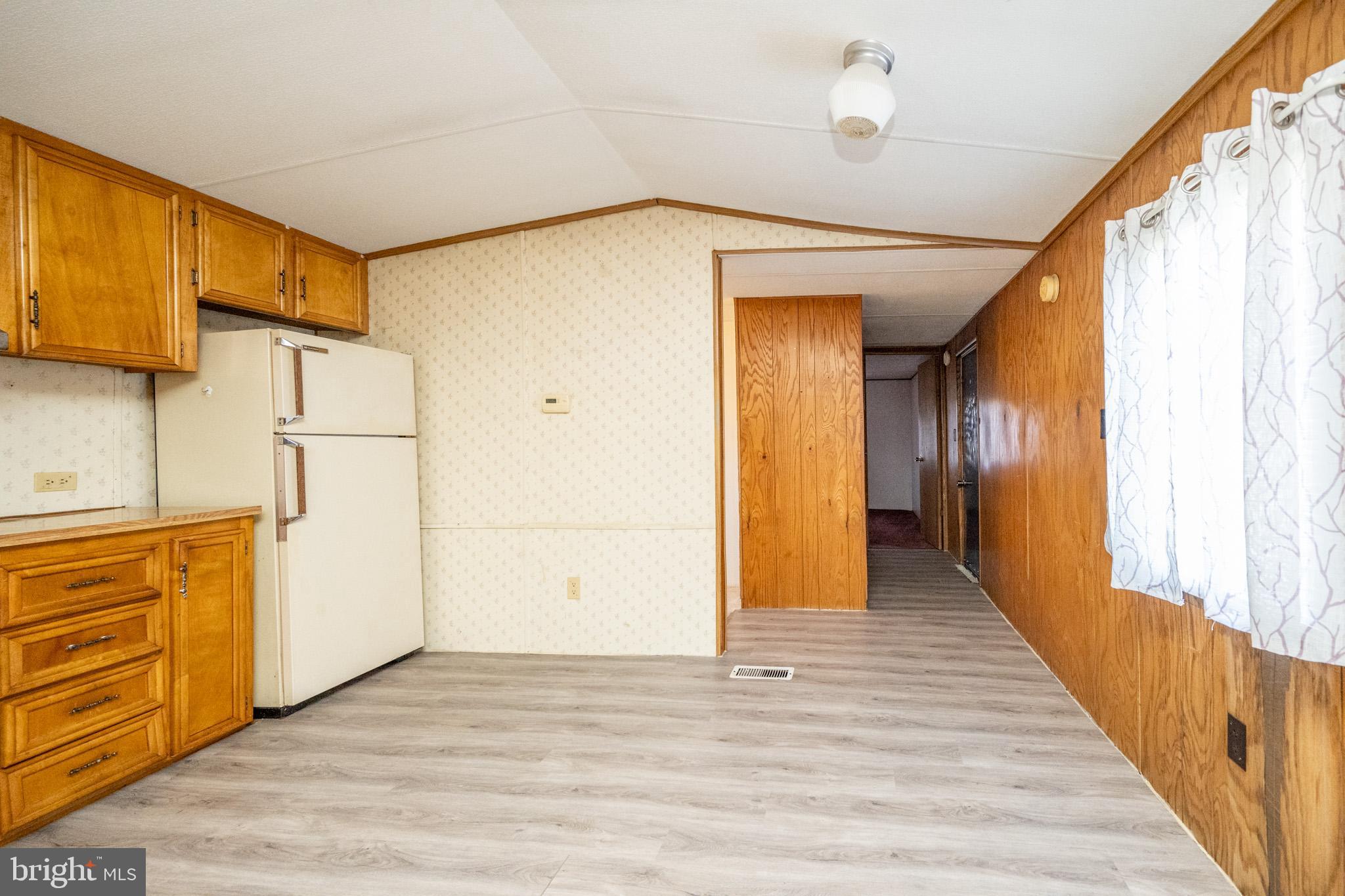 10 Peach Tree Ln