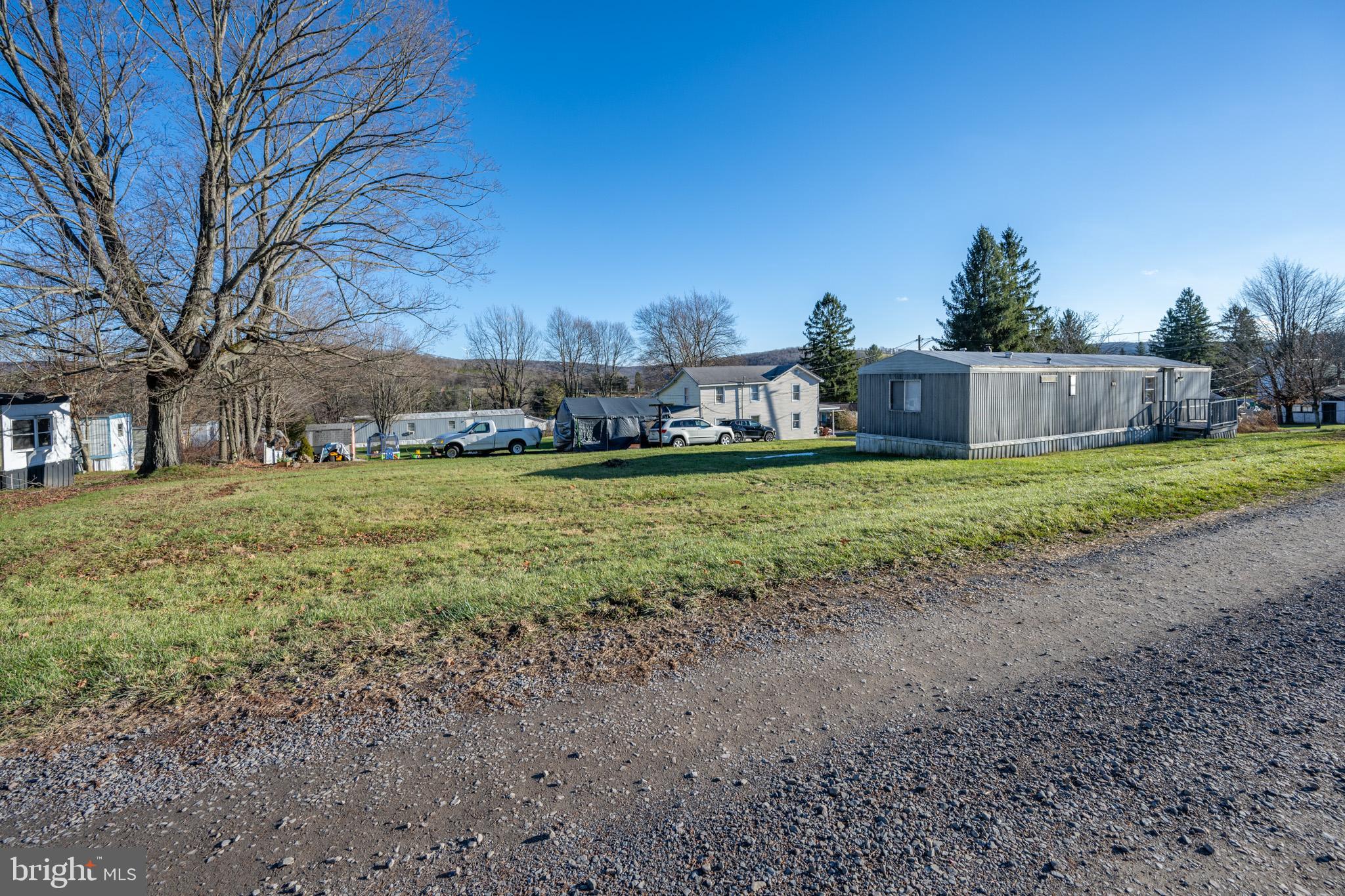 10 Peach Tree Ln