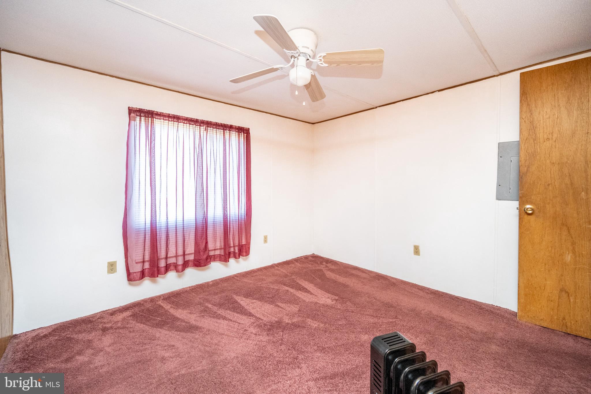 10 Peach Tree Ln