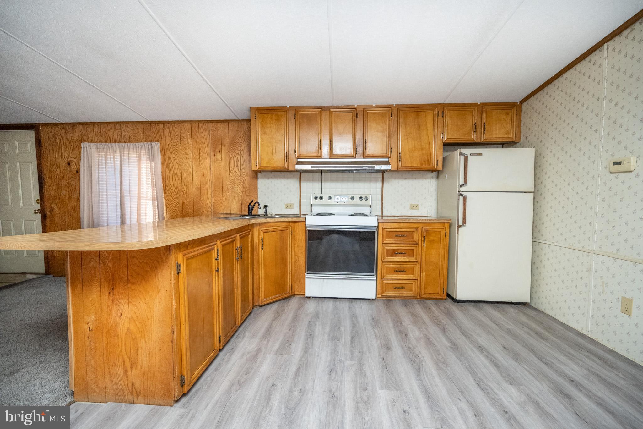 10 Peach Tree Ln