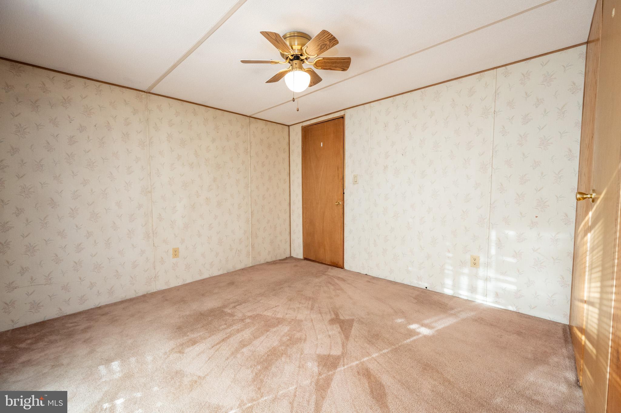 10 Peach Tree Ln