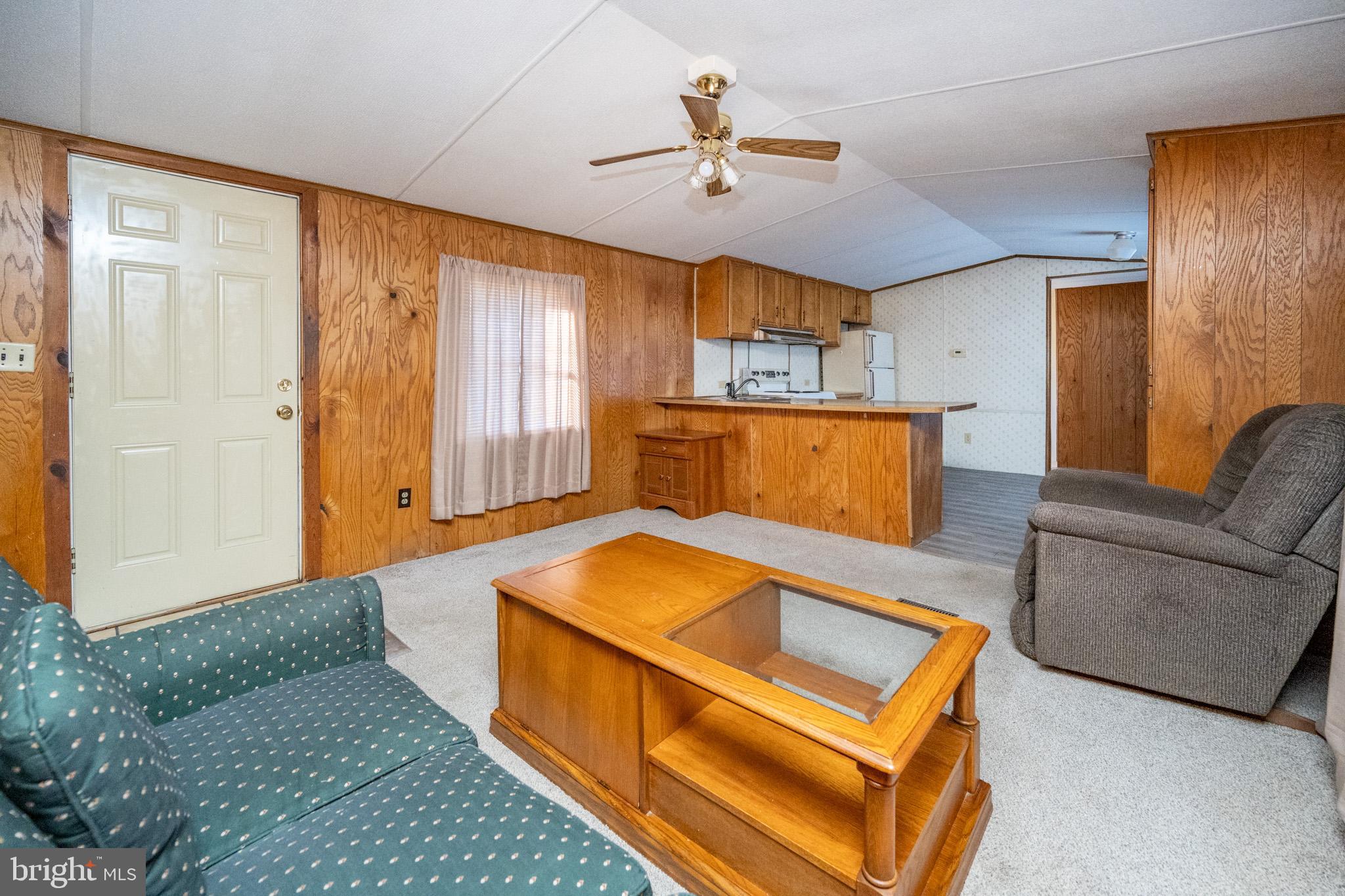 10 Peach Tree Ln