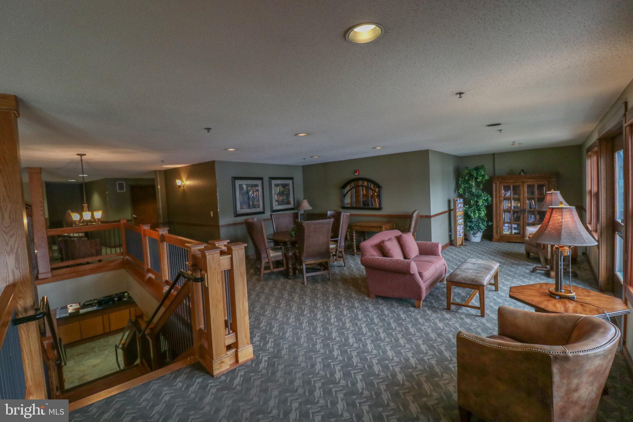 565 Glendale Rd #212