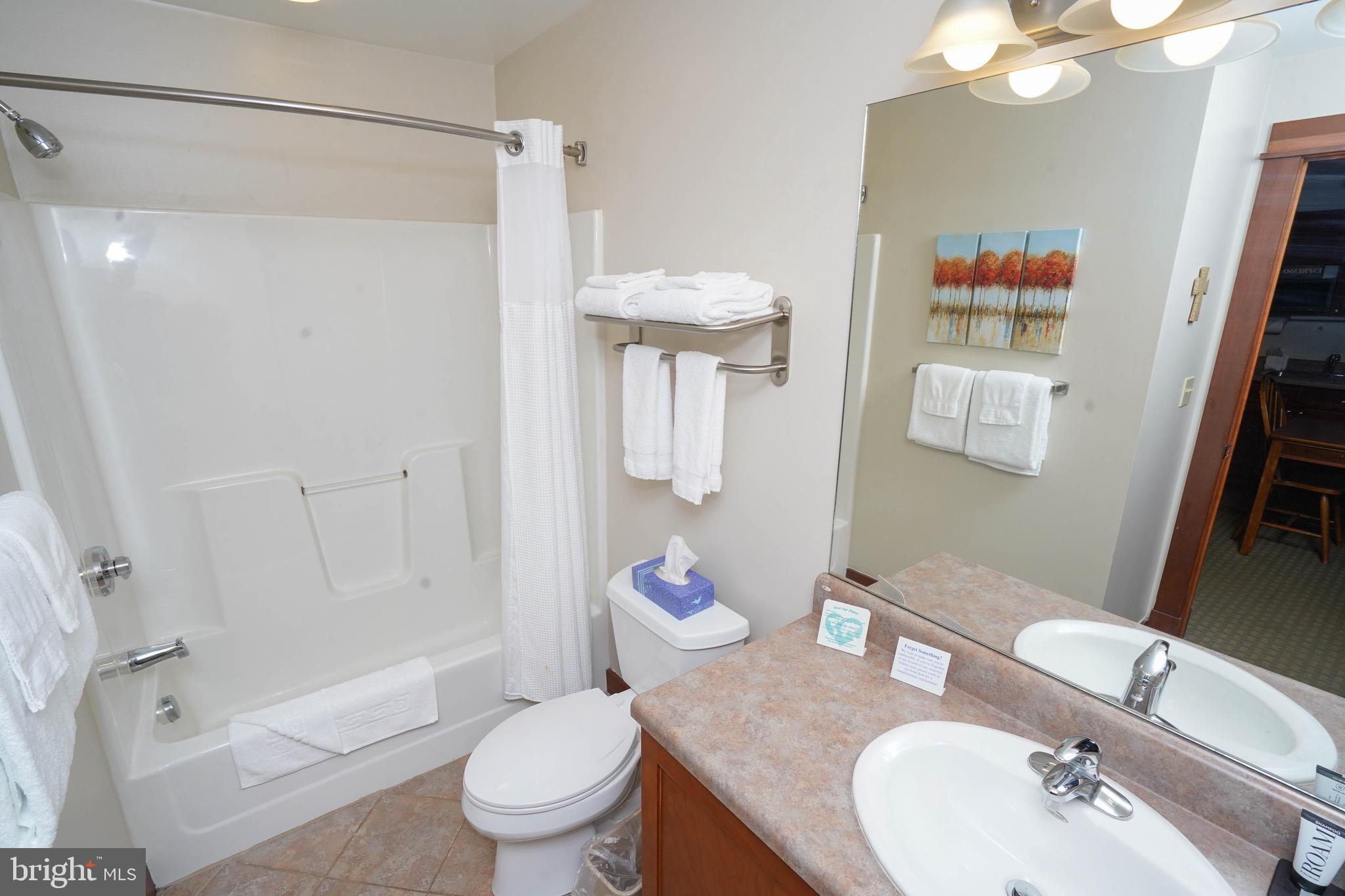 565 Glendale Rd #212