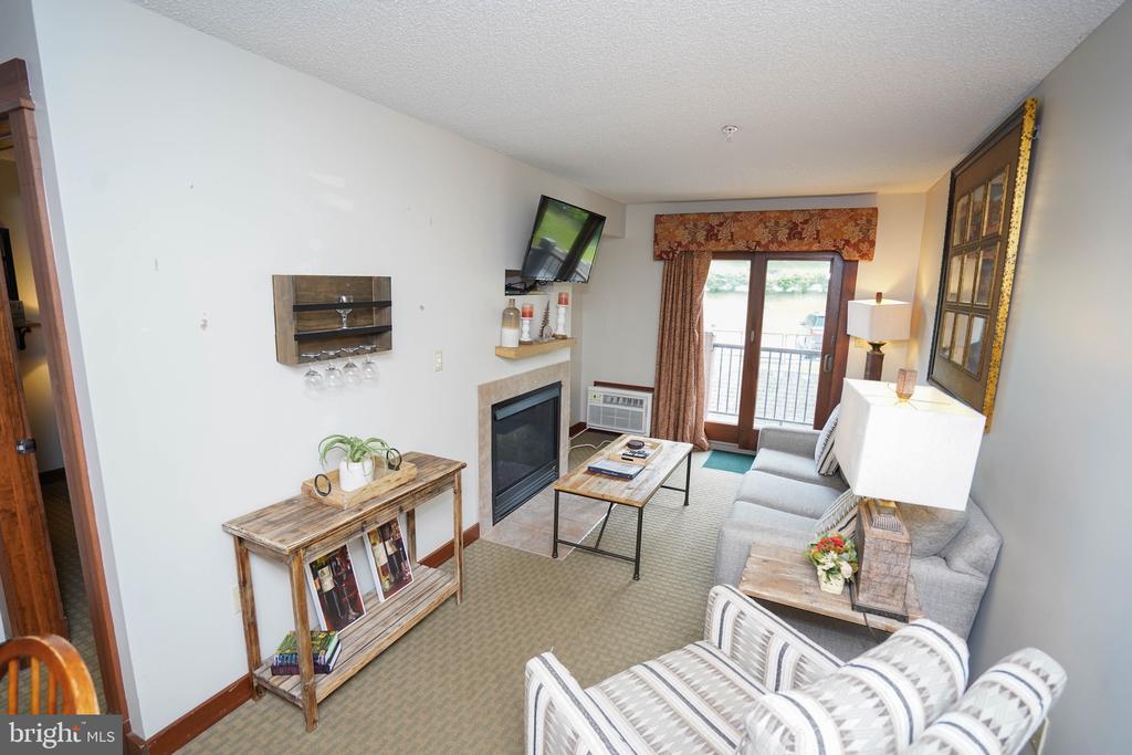 565 Glendale Rd #212