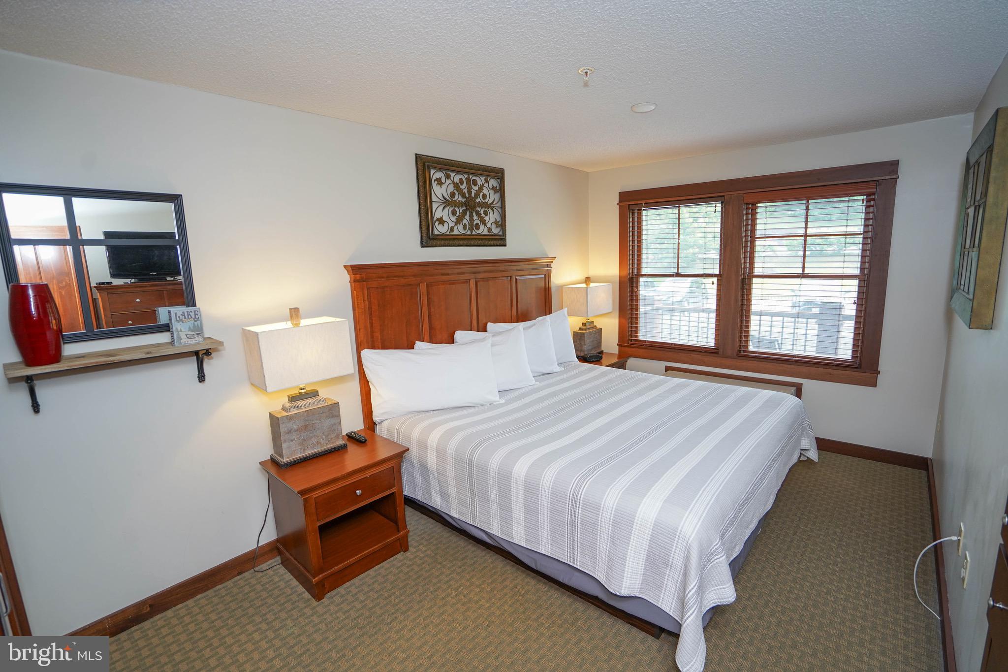 565 Glendale Rd #212