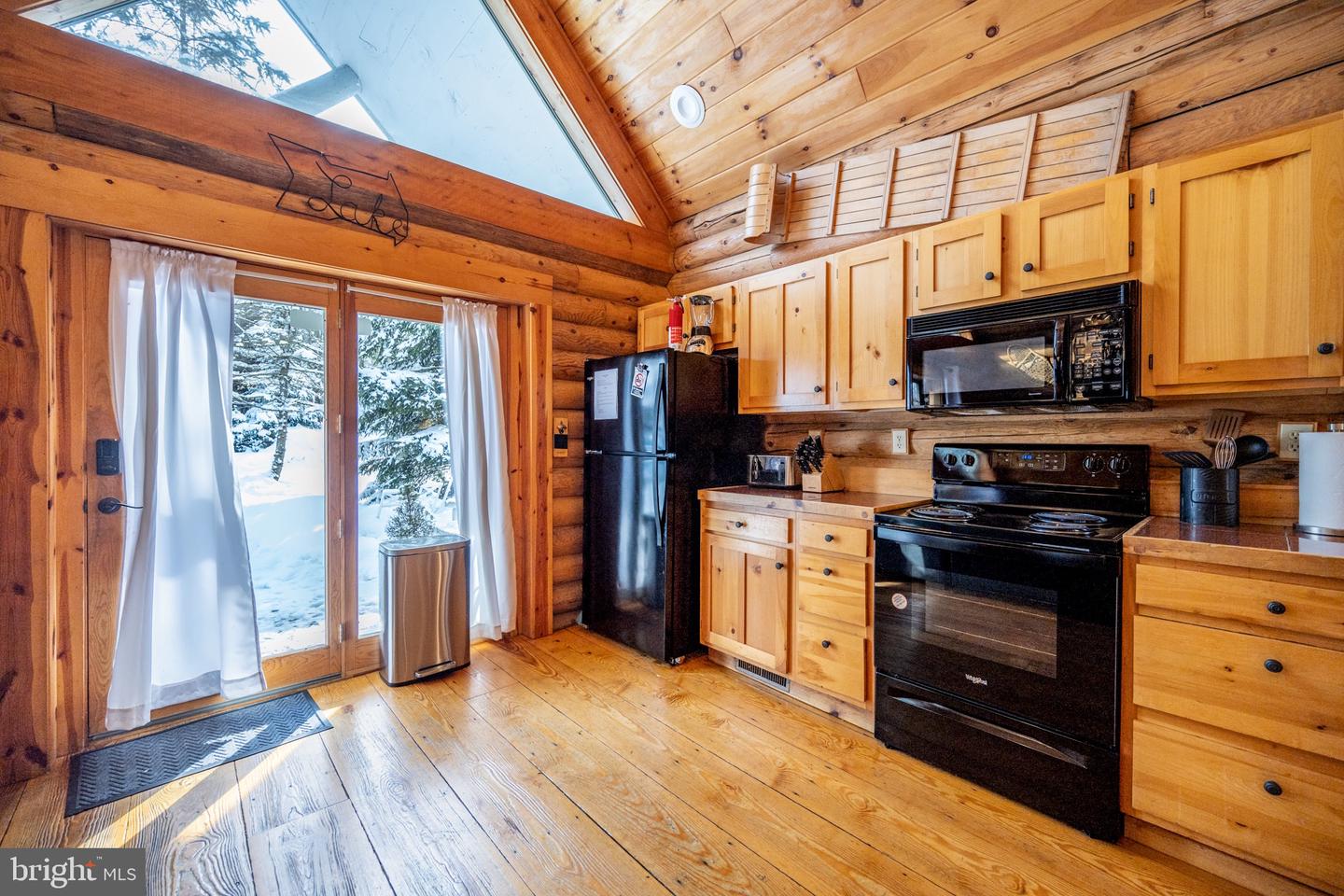 65 Village Dr #6