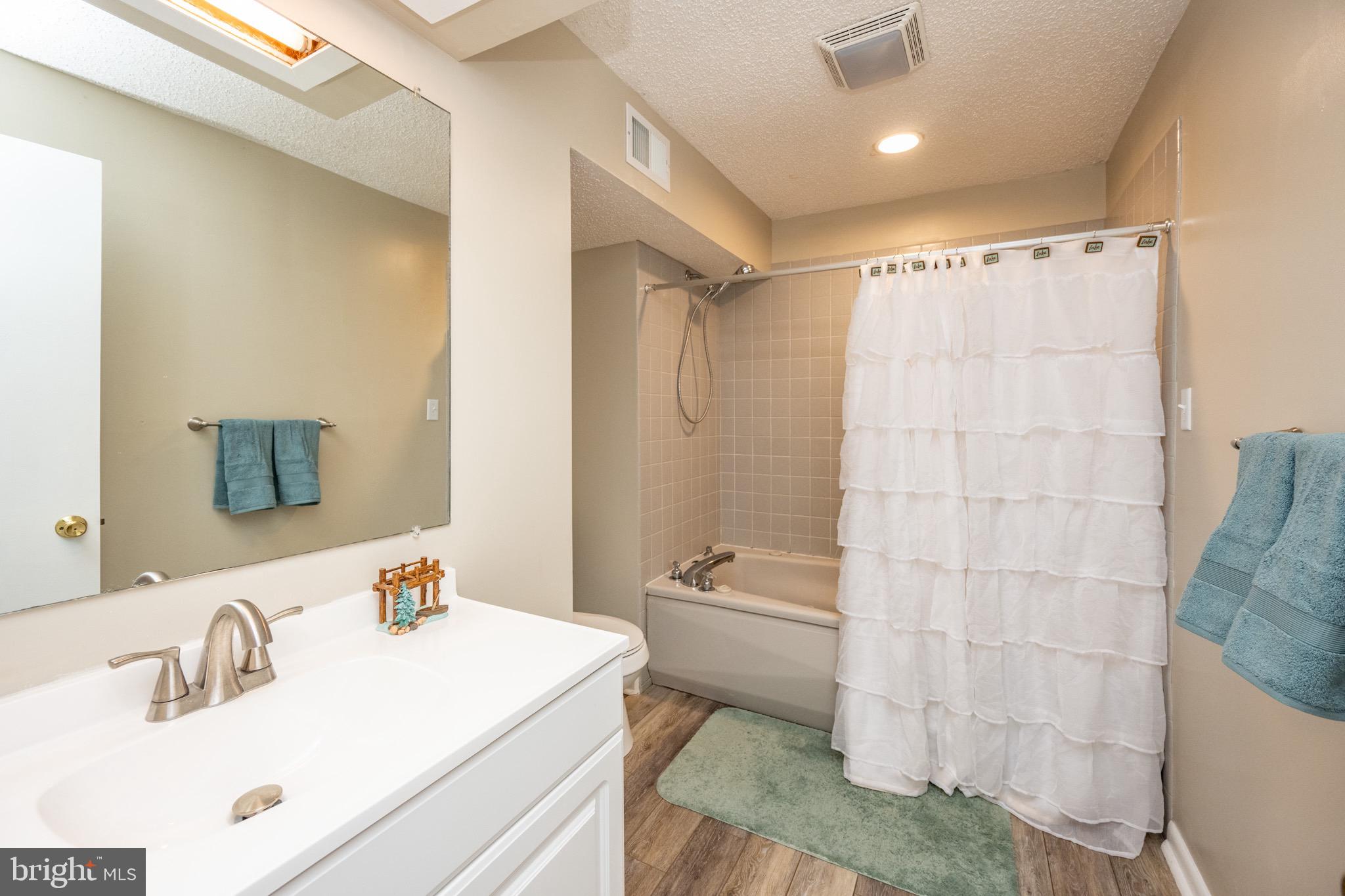 1333 Deep Creek Dr #5