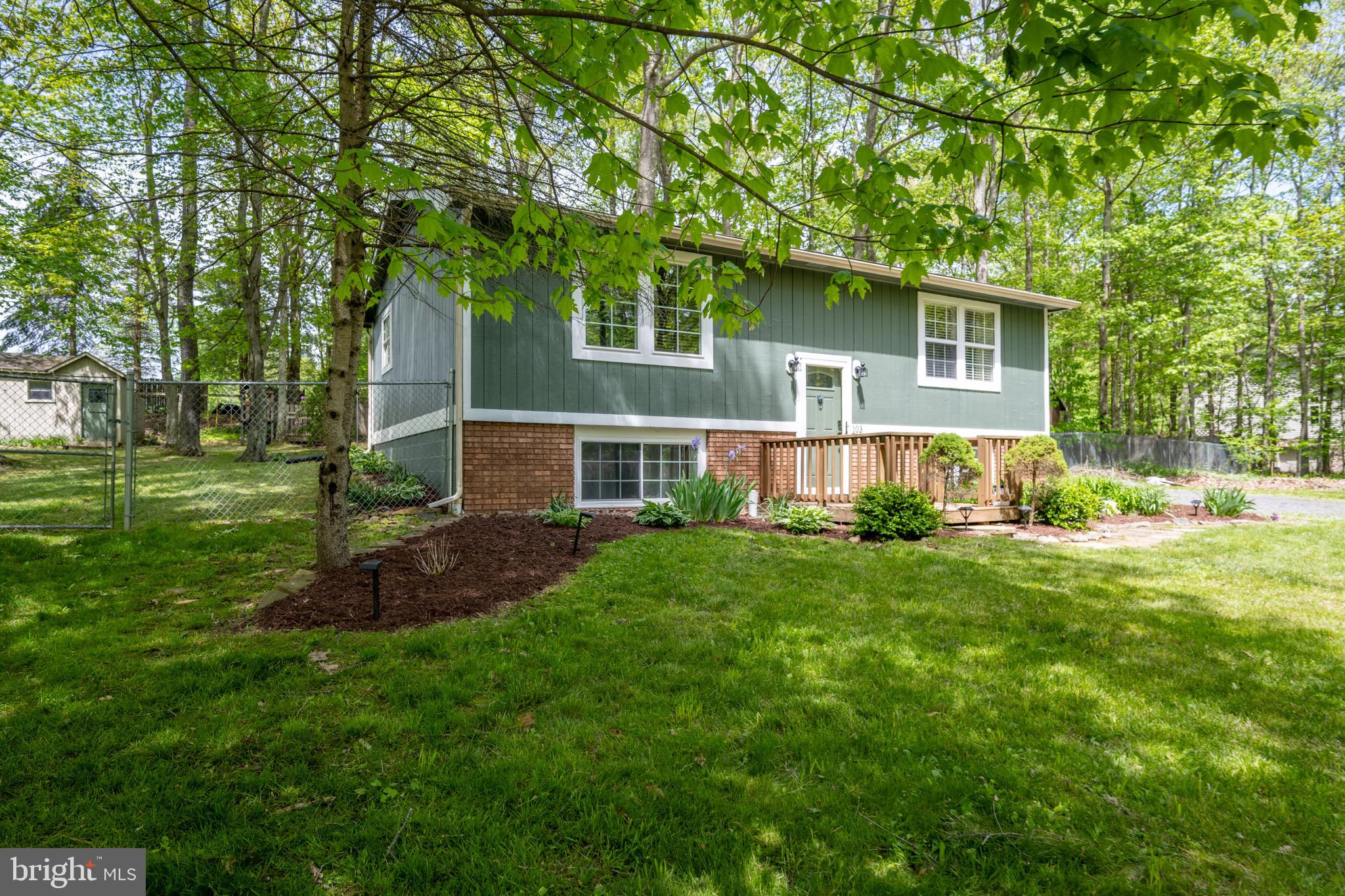 103 Sugar Maple Ln