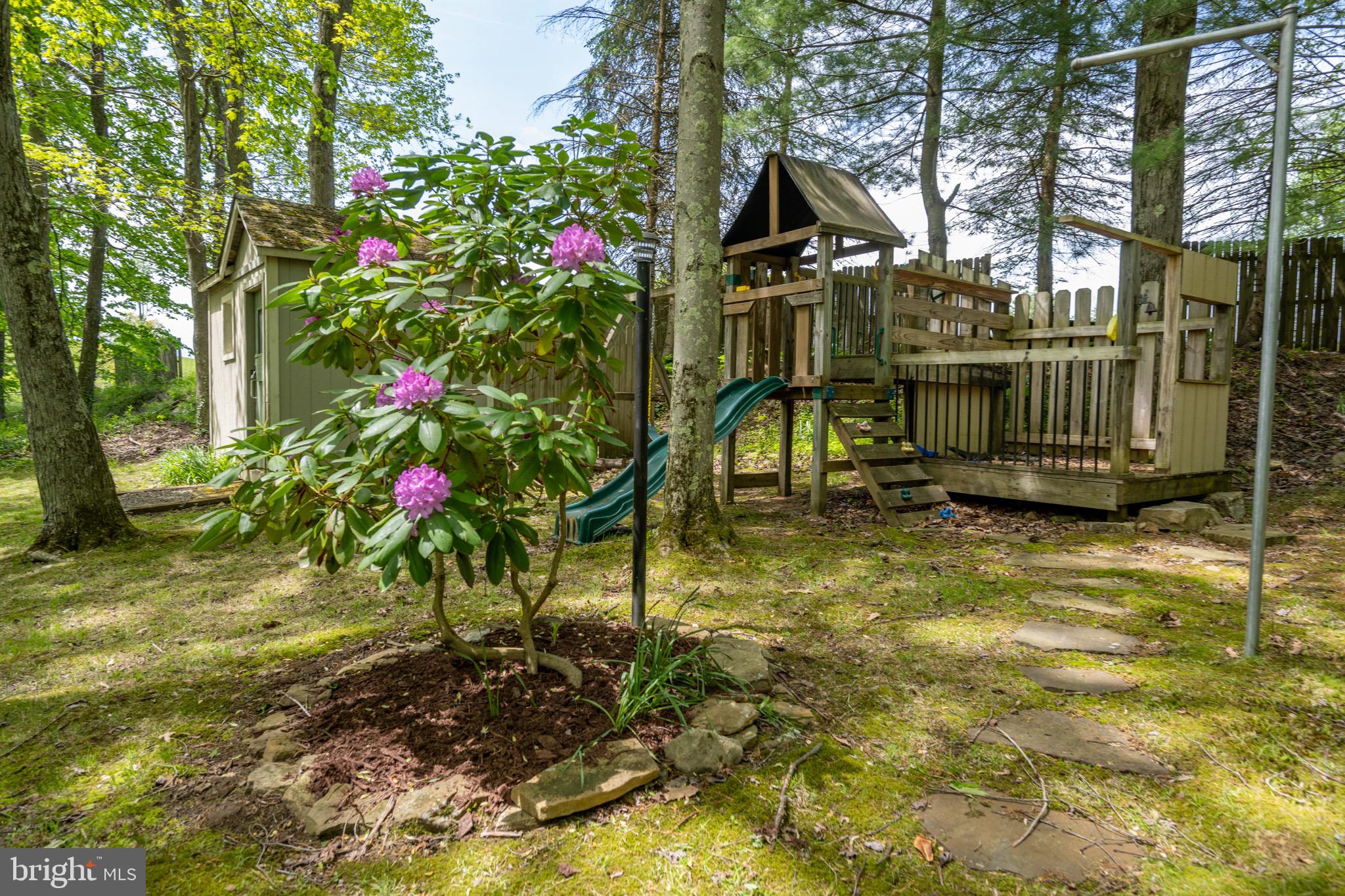 103 Sugar Maple Ln