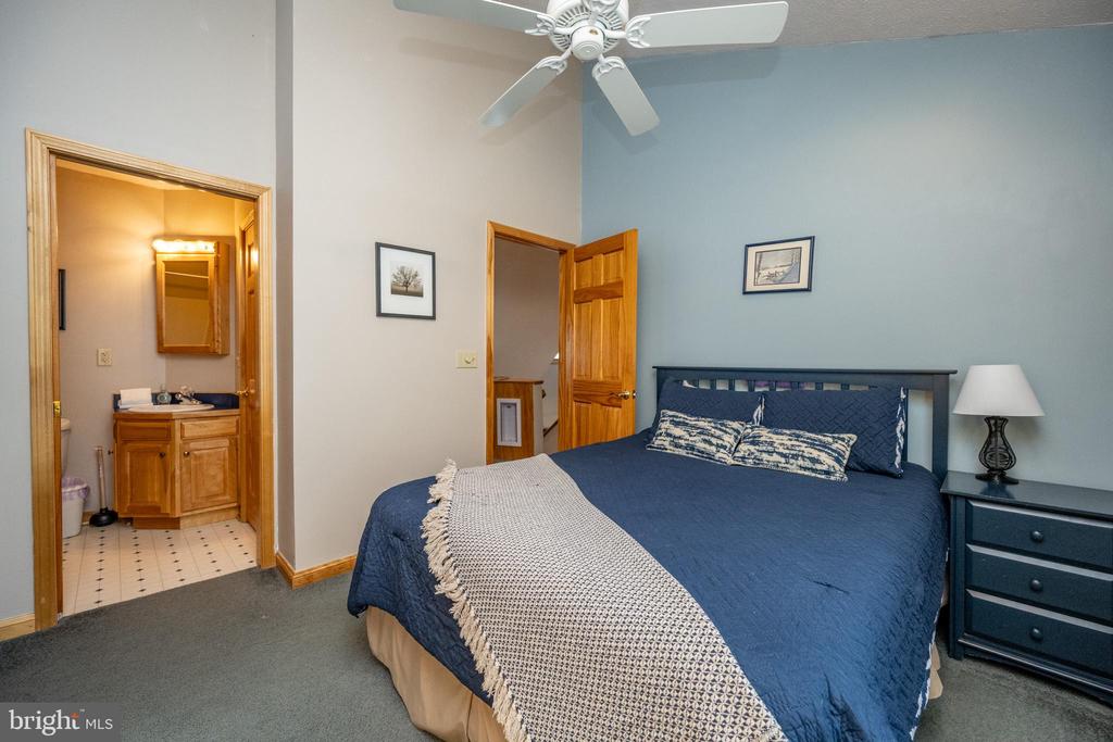 36 RIDGEWOOD DRIVE