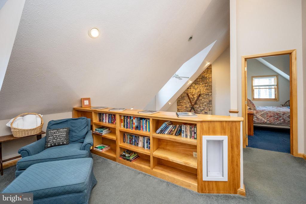 36 RIDGEWOOD DRIVE