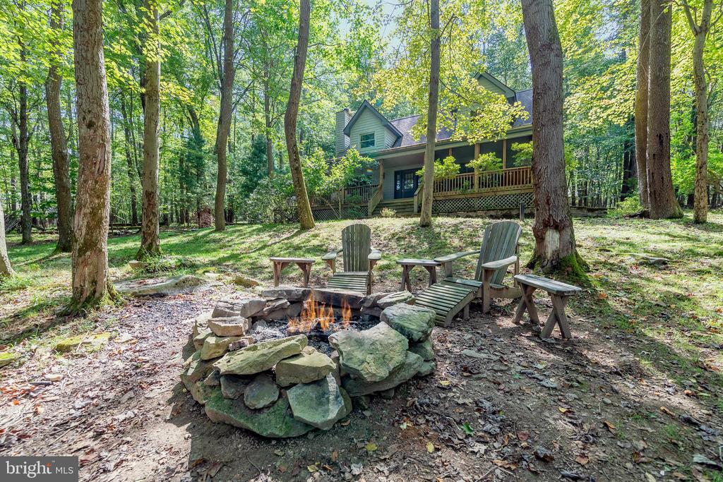 36 RIDGEWOOD DRIVE
