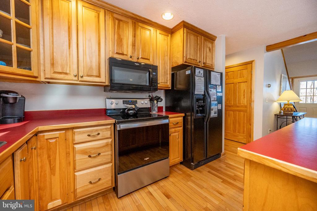 36 RIDGEWOOD DRIVE