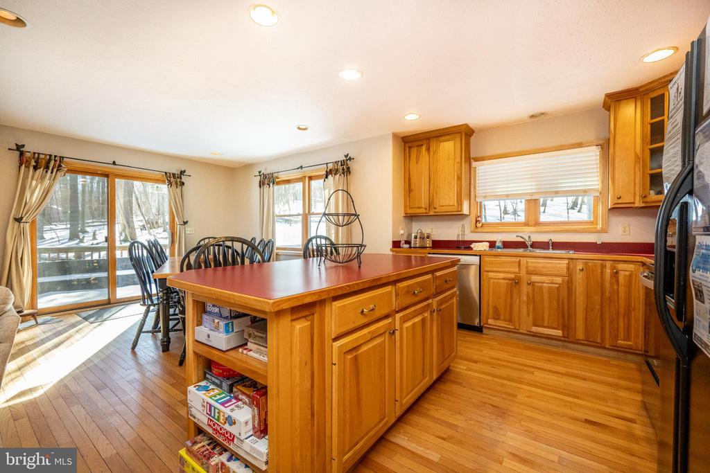 36 RIDGEWOOD DRIVE