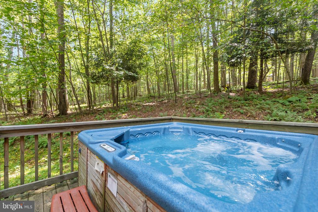 36 RIDGEWOOD DRIVE