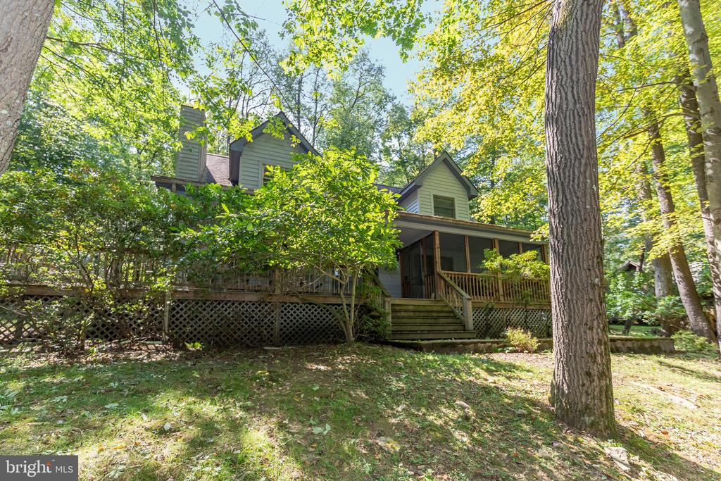 36 RIDGEWOOD DRIVE