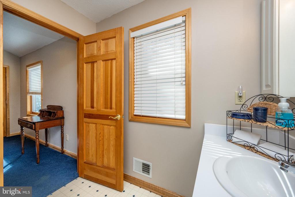 36 RIDGEWOOD DRIVE