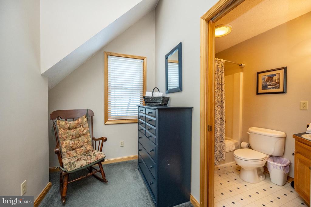 36 RIDGEWOOD DRIVE